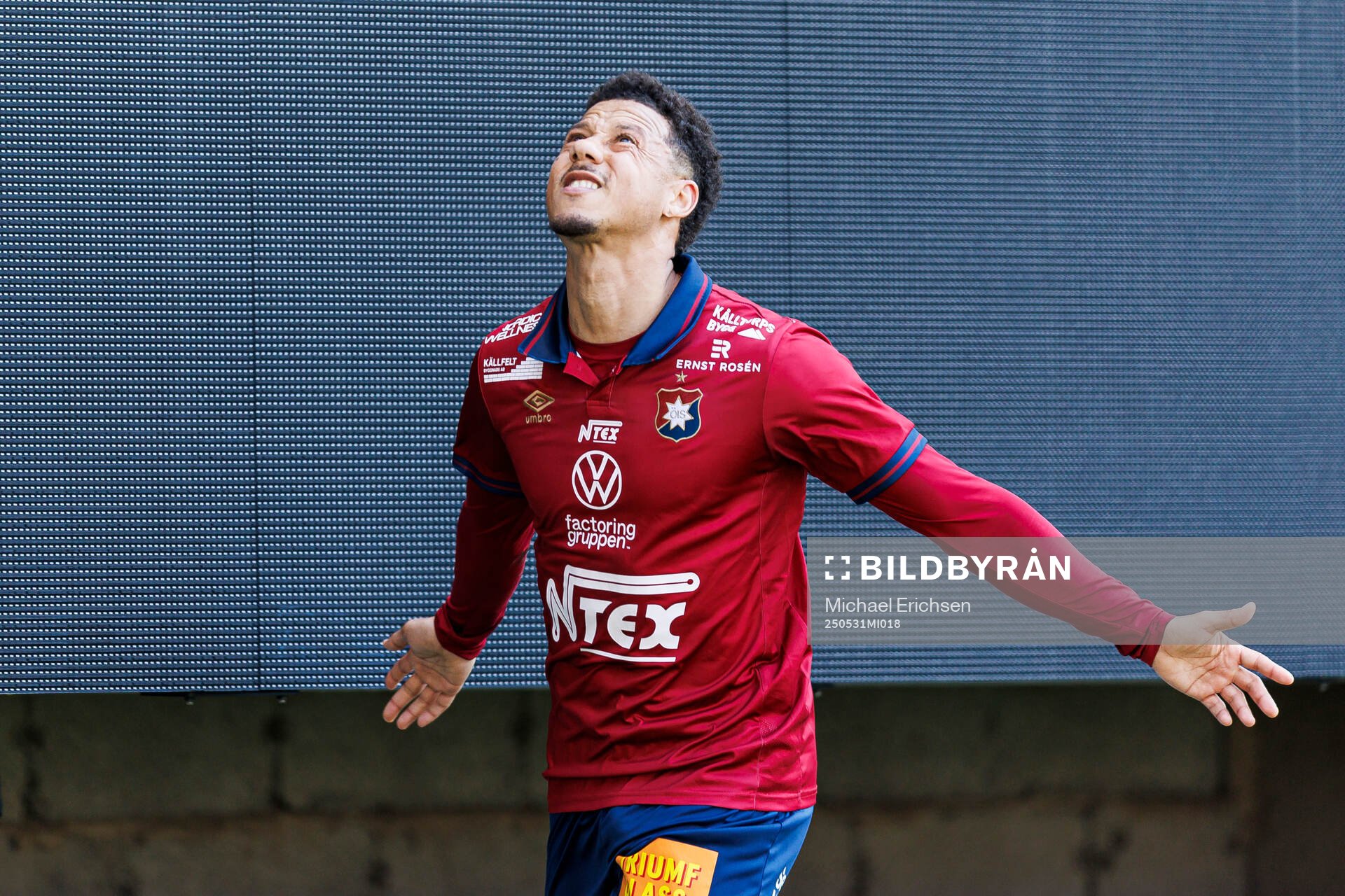 Örgrytes Tobias Sana jublar efter 1-0 under fotbollsmatchen i Superettan mellan Örgryte och Trelleborg den 31 maj 2025 i Göteborg. 