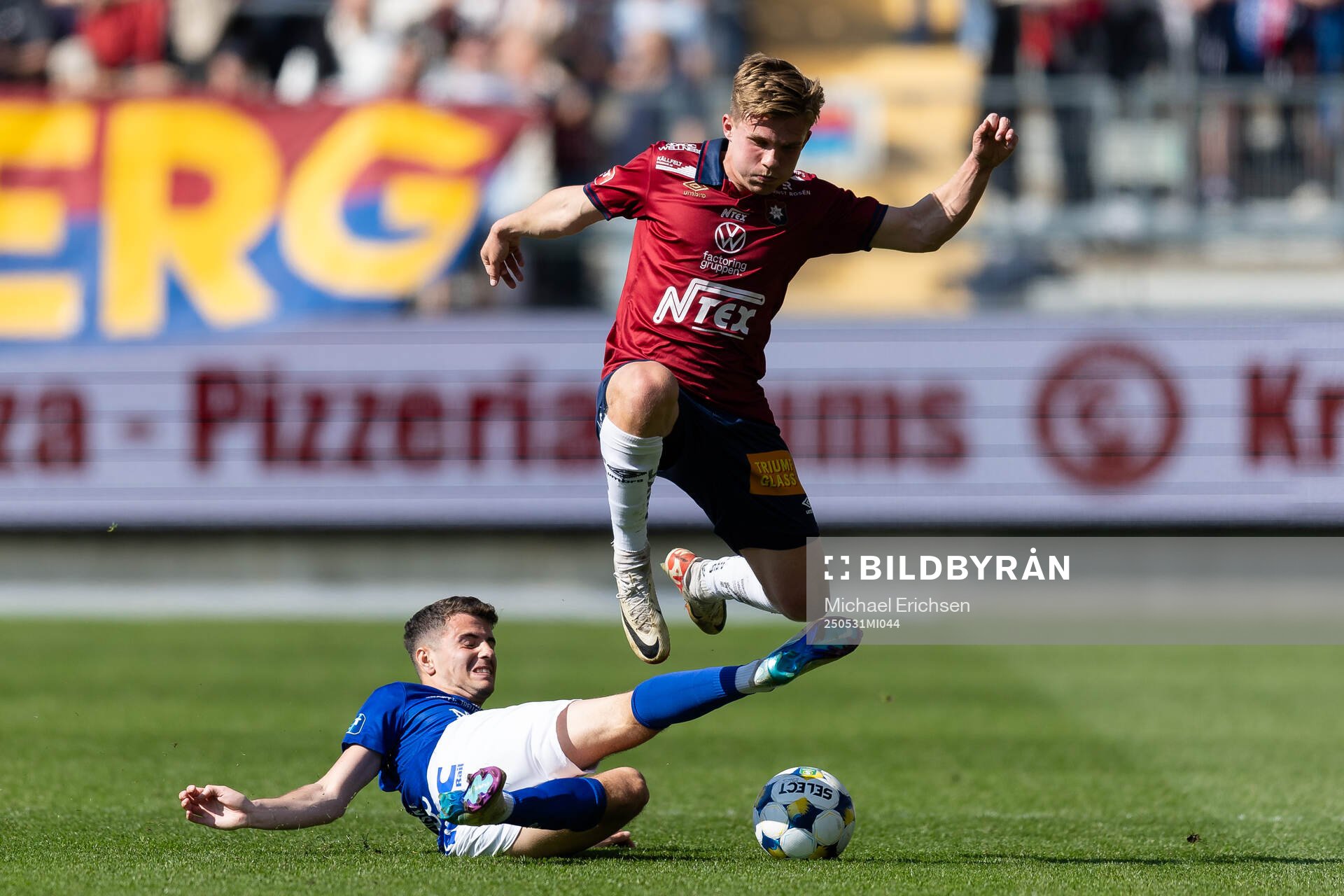 Trelleborgs Eren Alievski och Örgrytes Isak Dahlqvist