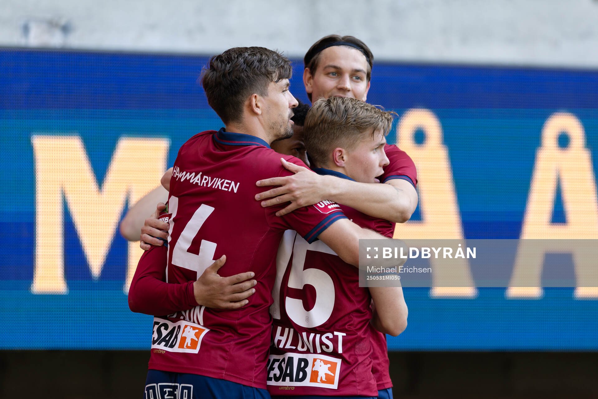 Örgrytes Tobias Sana jublar med lagkamrater efter 1-0 under fotbollsmatchen i Superettan mellan Örgryte och Trelleborg den 31 maj 2025 i Göteborg.