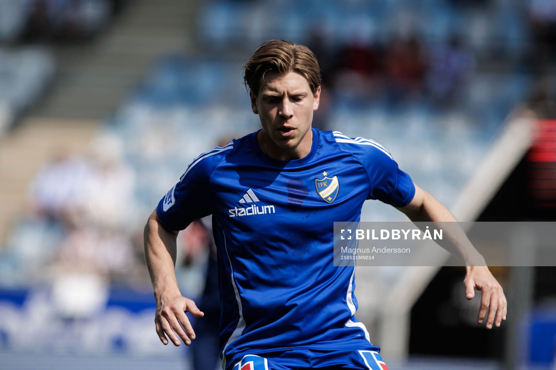 IFK Norrköpings Alexander Fransson inför fotbollsmatchen i Allsvenskan mellan IFK Norrköping och GAIS den 31 maj 2025 i Norrköping. 
