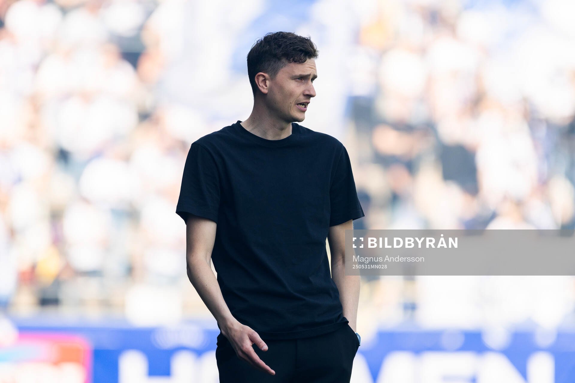 IFK Norrköpings tränare Martin Falk under fotbollsmatchen i Allsvenskan mellan IFK Norrköping och GAIS den 31 maj 2025 i Norrköping. 