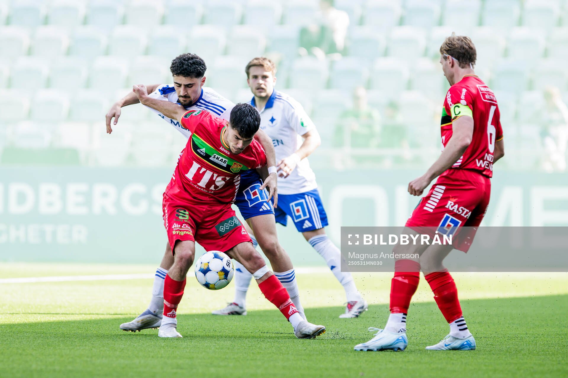 IFK Norrköpings Ismet Lushaku och GAISs William Milovanovic