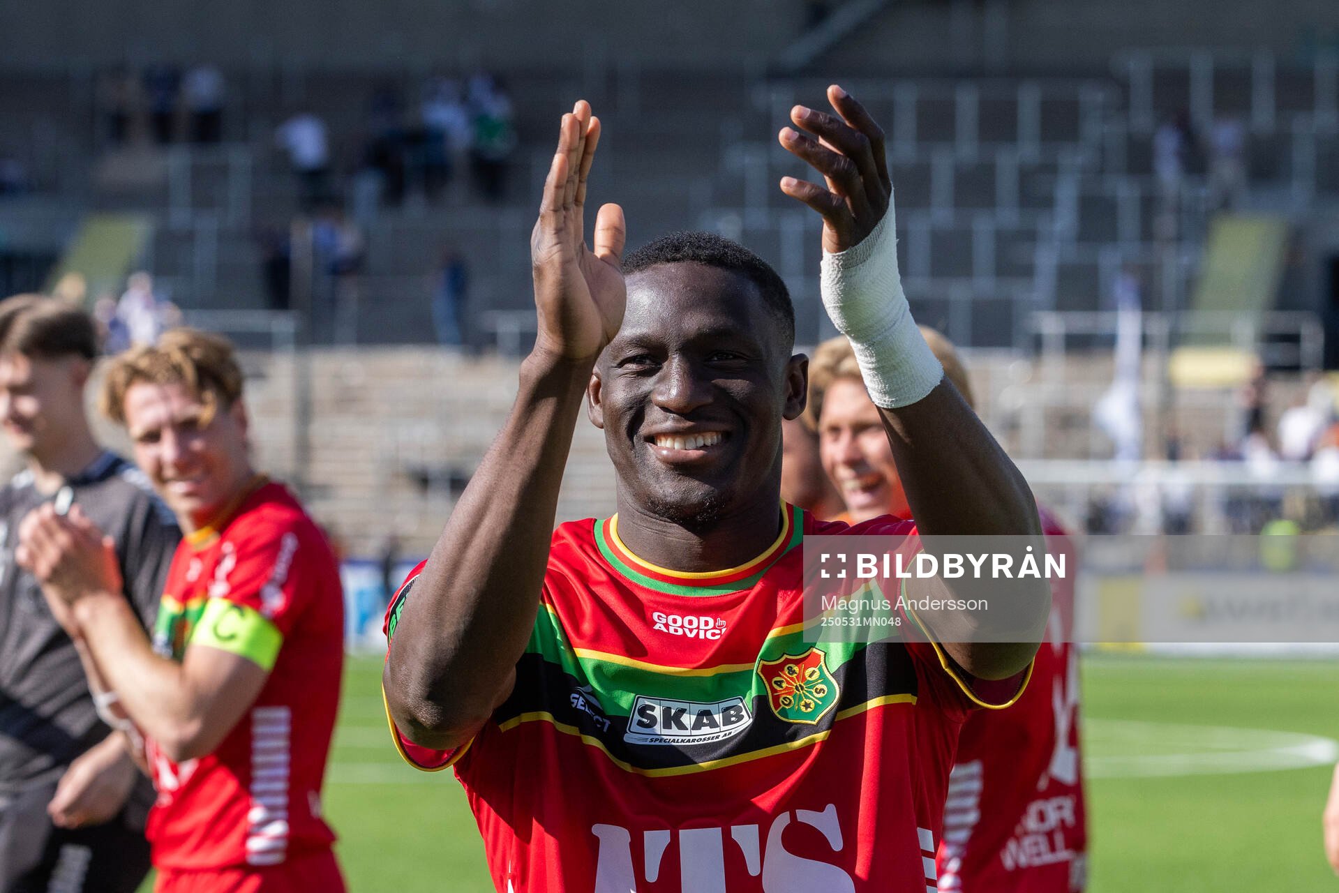 GAIS Ibrahim Diabate jublar efter fotbollsmatchen i Allsvenskan mellan IFK Norrköping och GAIS den 31 maj 2025 i Norrköping. 