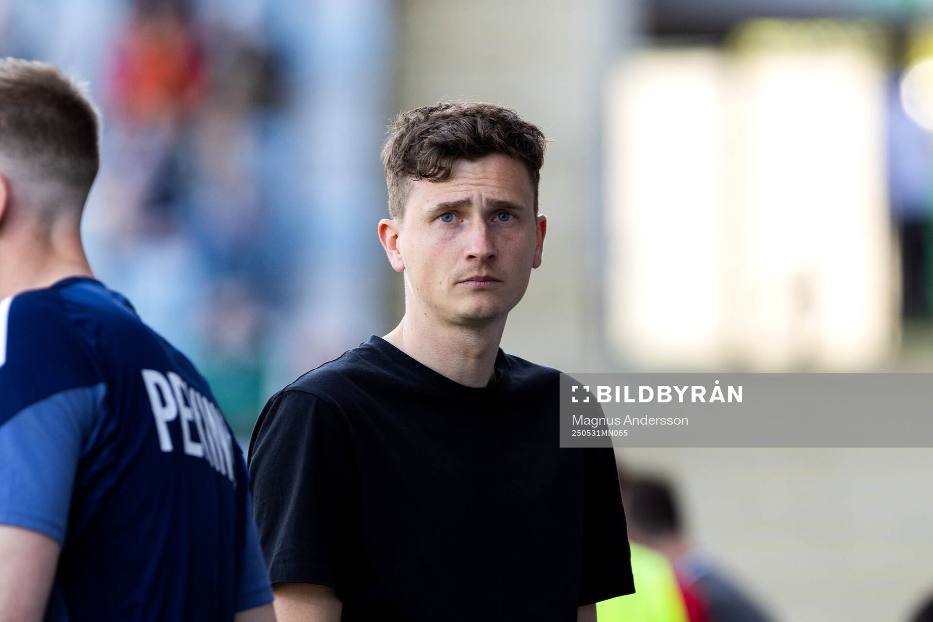 IFK Norrköpings tränare Martin Falk under fotbollsmatchen i Allsvenskan mellan IFK Norrköping och GAIS den 31 maj 2025 i Norrköping. 