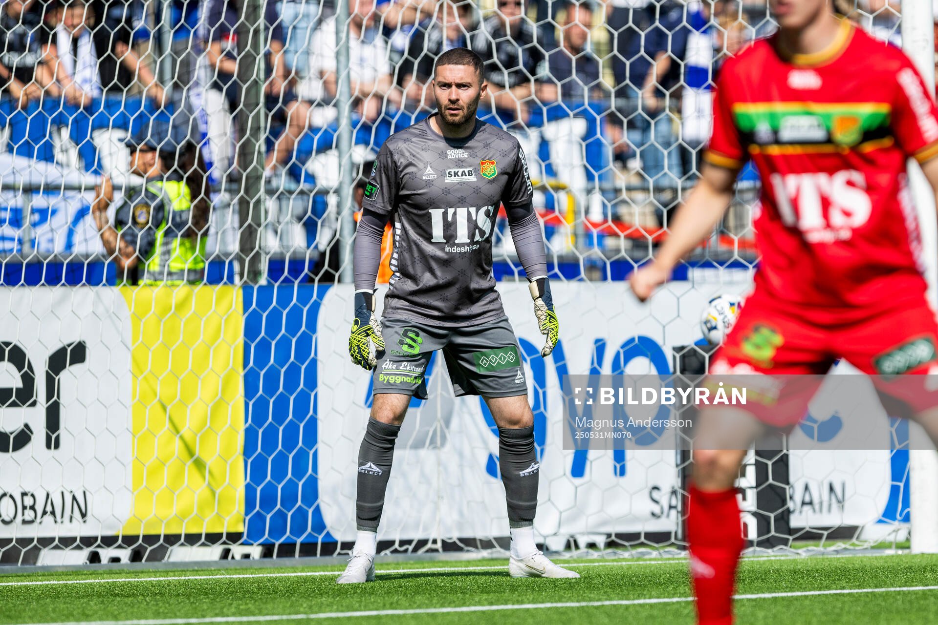 GAIS målvakt Mergim Krasniqi under fotbollsmatchen i Allsvenskan mellan IFK Norrköping och GAIS den 31 maj 2025 i Norrköping. 