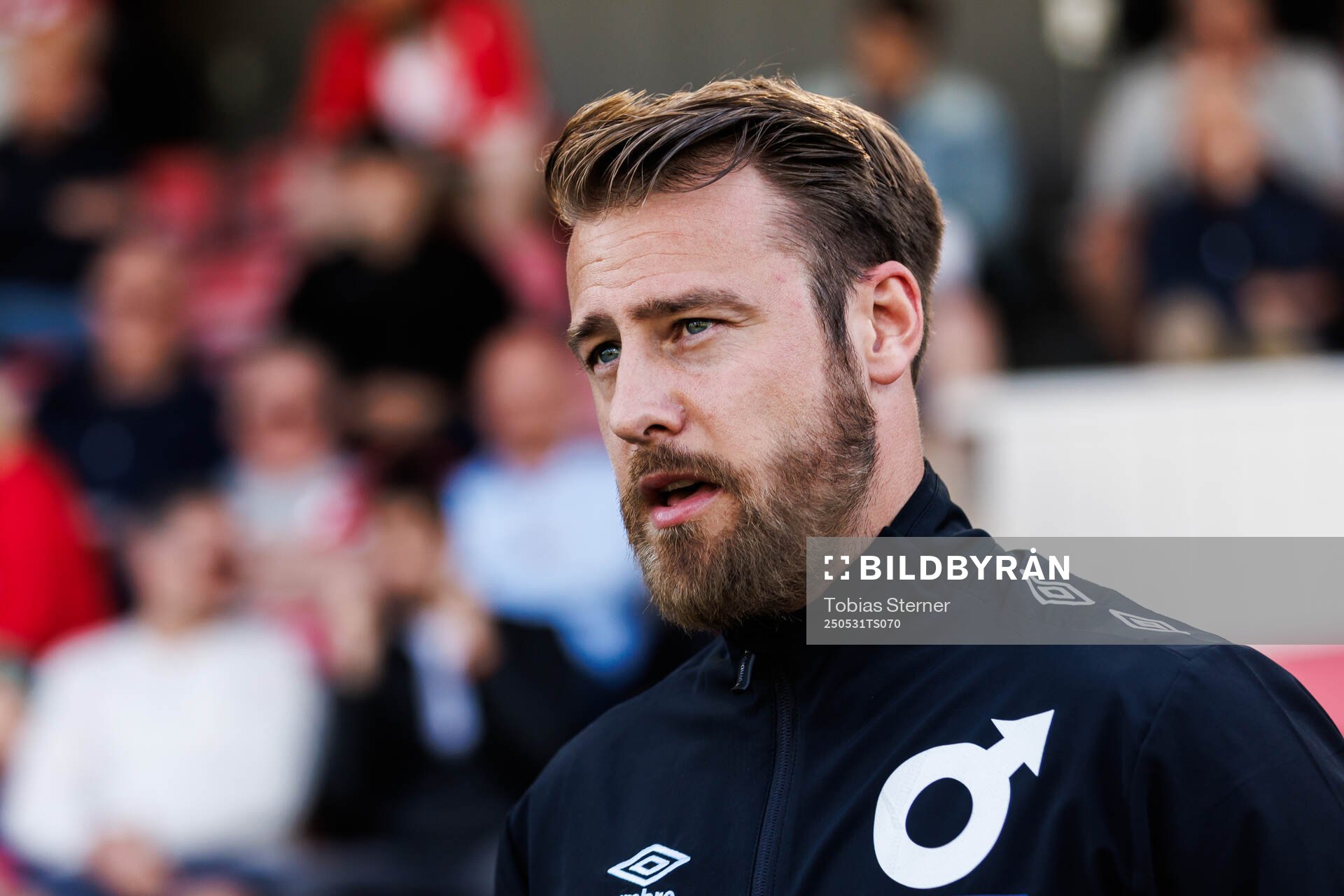 Degerfors tränare William Lundin under fotbollsmatchen i Allsvenskan mellan Degerfors och Öster den 31 maj 2025 i Degerfors. 
