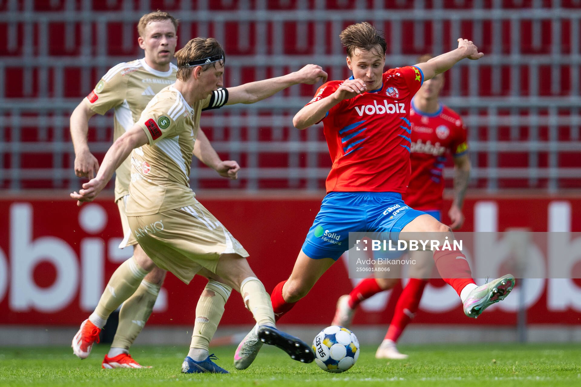 Helsingborgs Lukas Kjellnäs och Östersunds Albin Sporrong