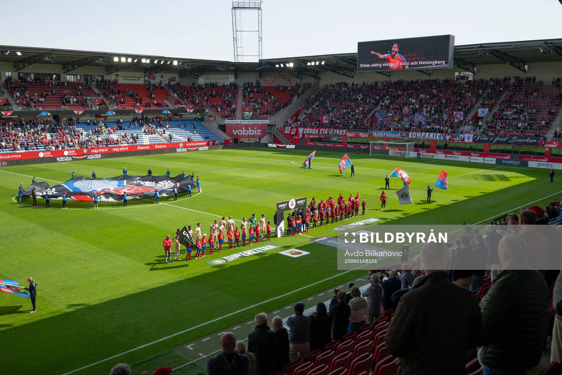 Helsingborgs och Östersunds spelare