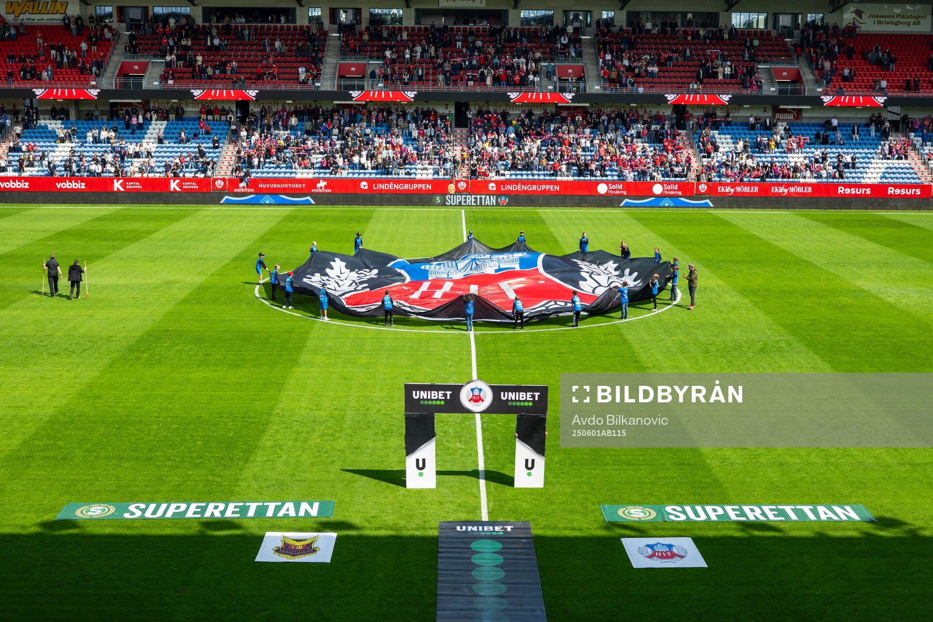 Helsingborgs och Östersunds spelare