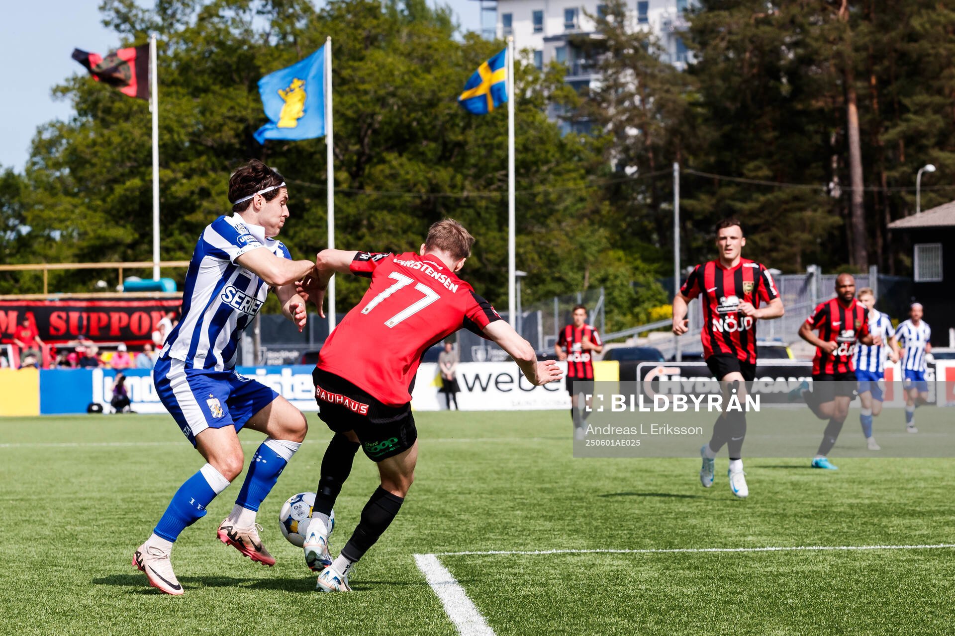 IFK Göteborgs Eman Markovic och Brommapojkarnas Frederik