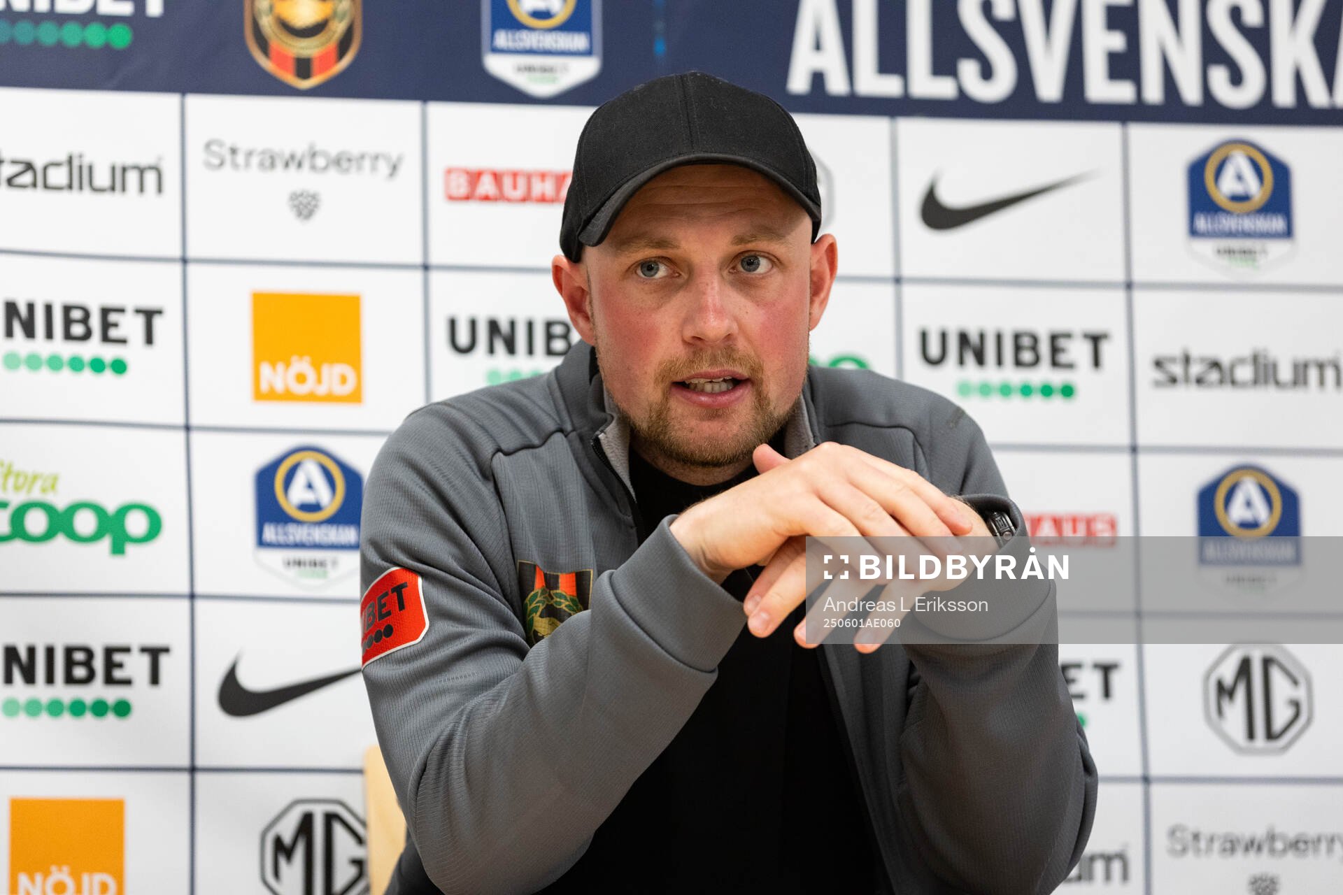 Brommapojkarnas tränare Fredrik Landén