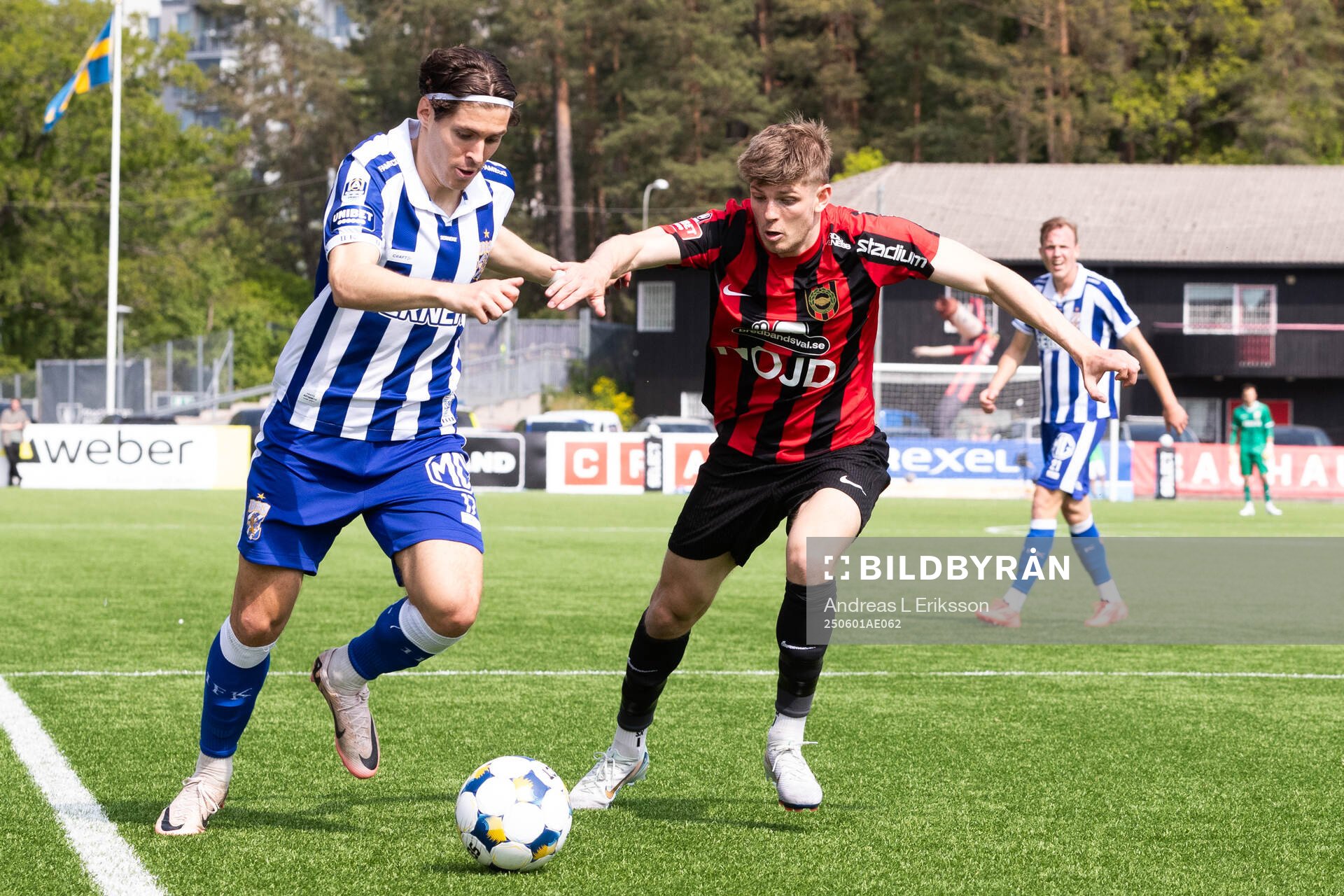 IFK Göteborgs Eman Markovic och Brommapojkarnas Frederik