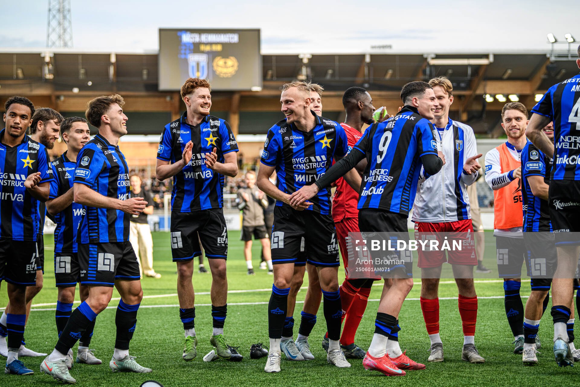 Sirius spelare jublar