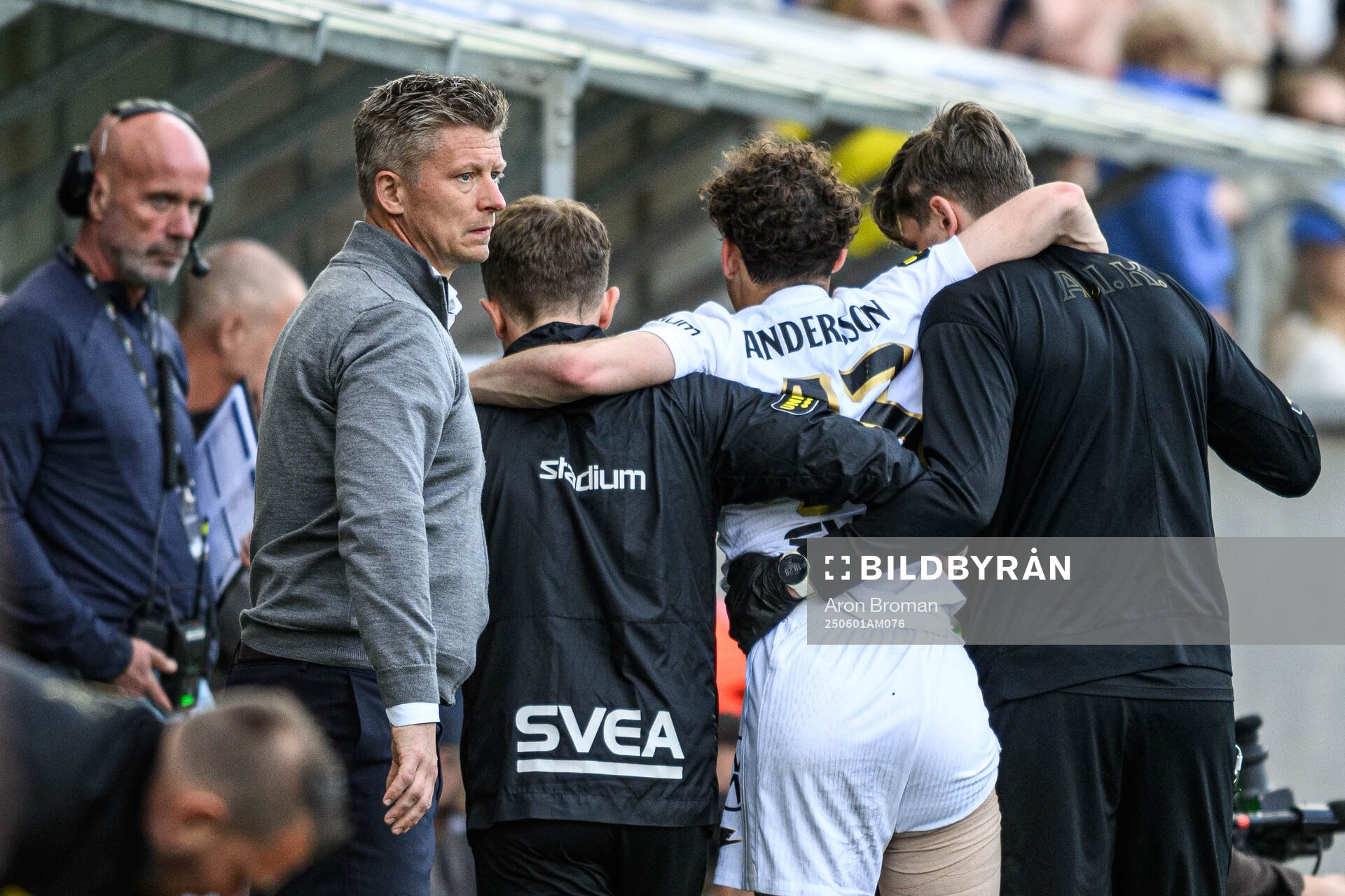 AIKs Victor Goncalves Andersson har ont