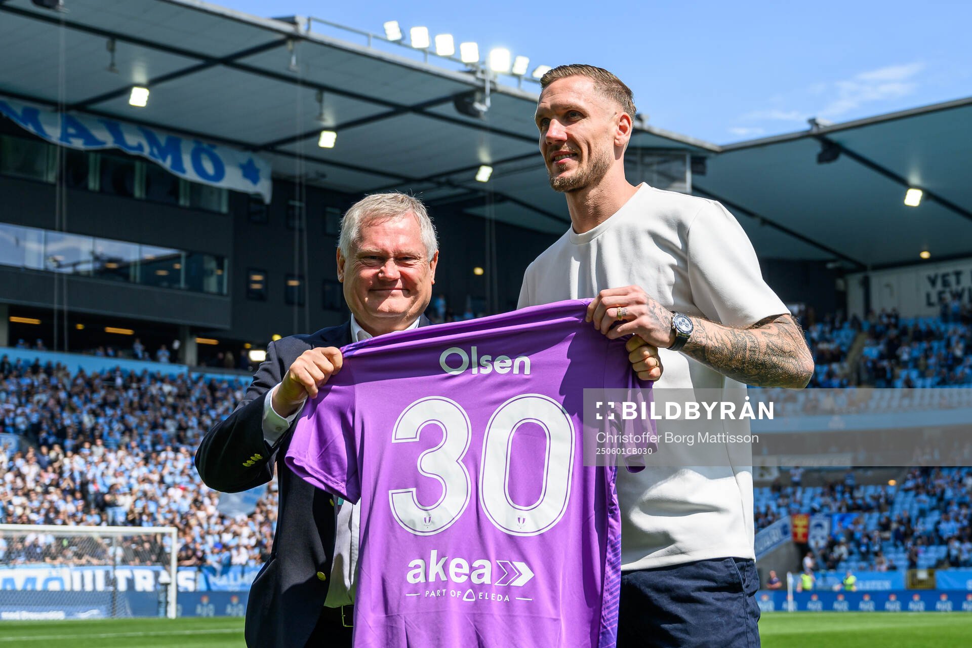 Malmö FFs ordförande Anders Pålsson presenterar