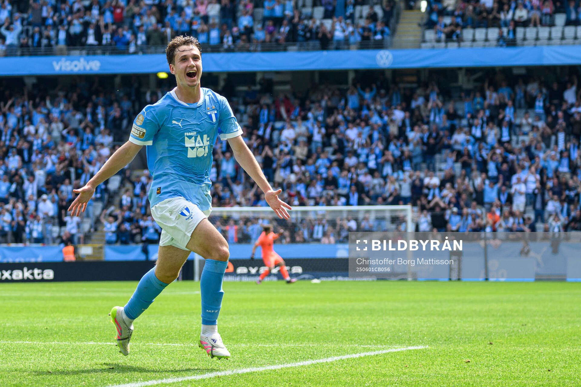 Malmö FFs Kenan Busuladzic jublar