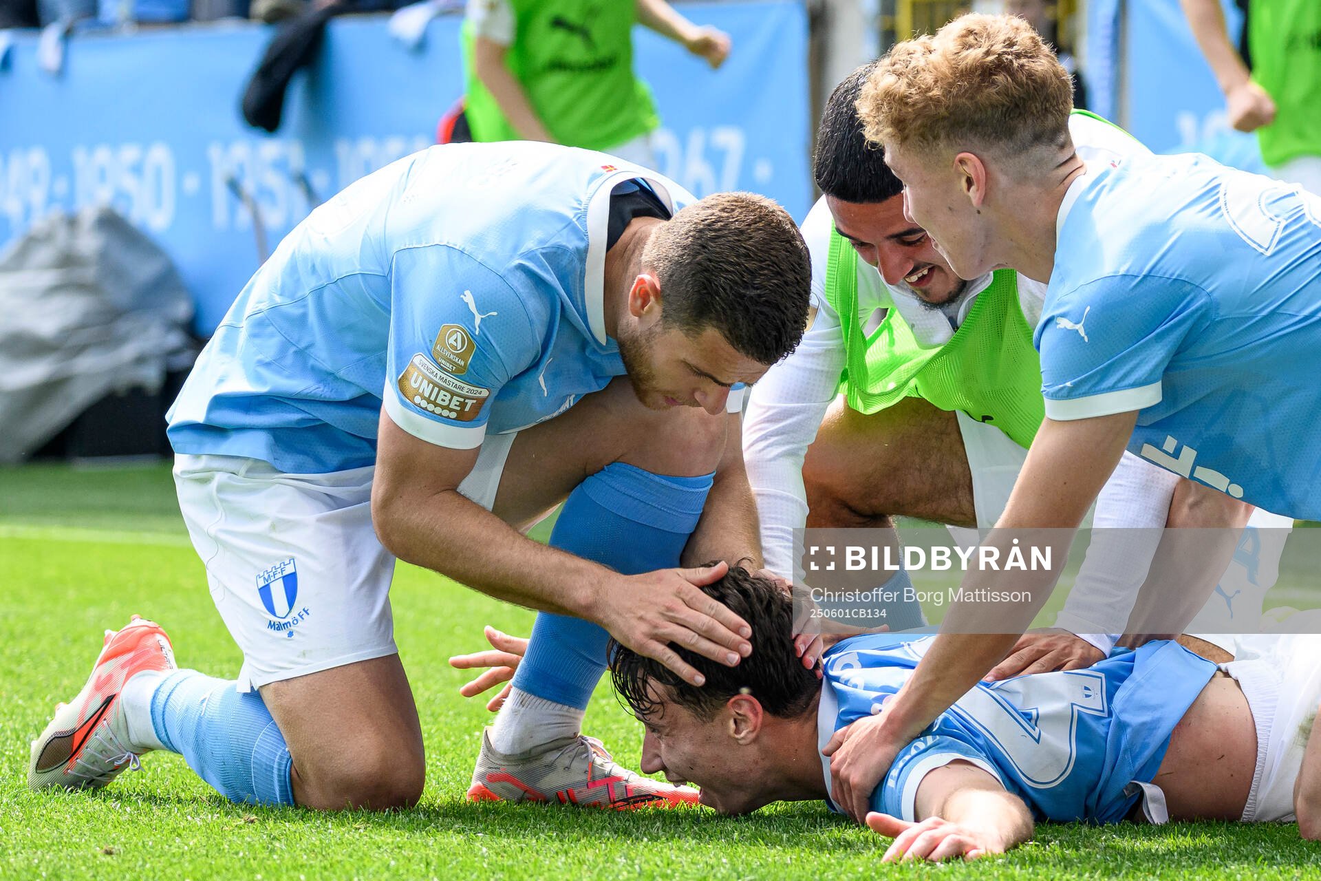 Malmö FFs Kenan Busuladzic jublar