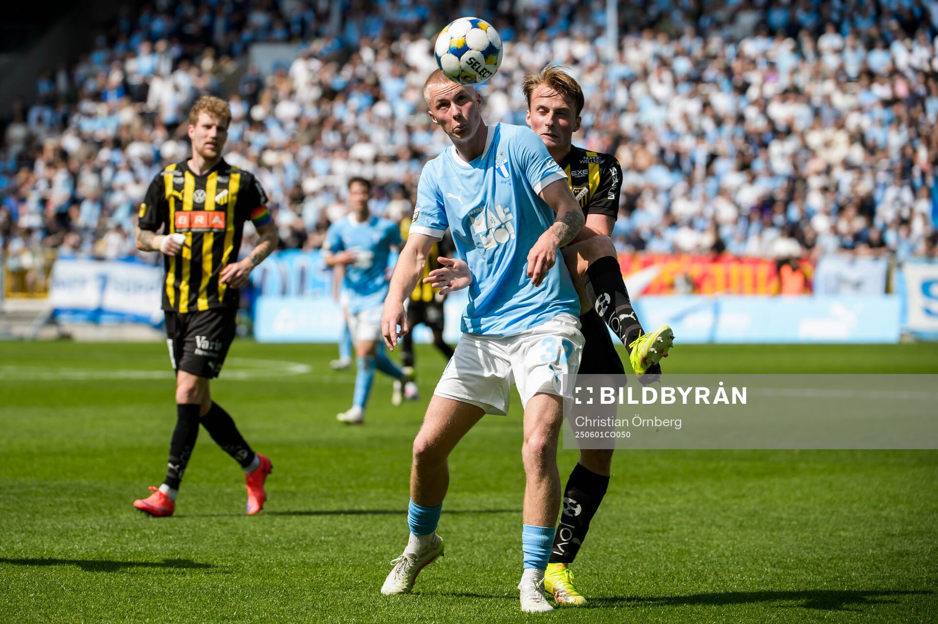 Malmö FFs Daniel Gudjohnsen och Häckens Sigge Jansson