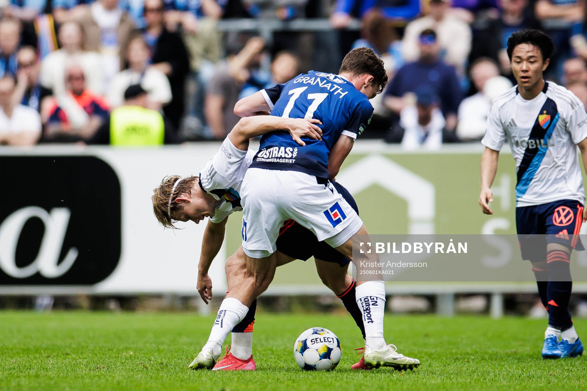 Djurgårdens Tobias Gulliksen och Halmstads Villiam Granath
