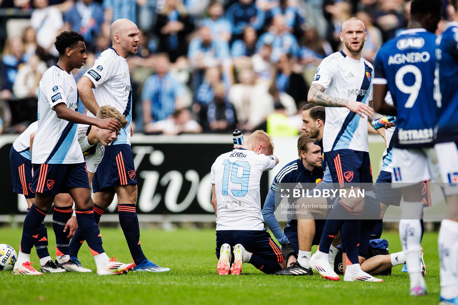 Djurgårdens Viktor Bergh har ont