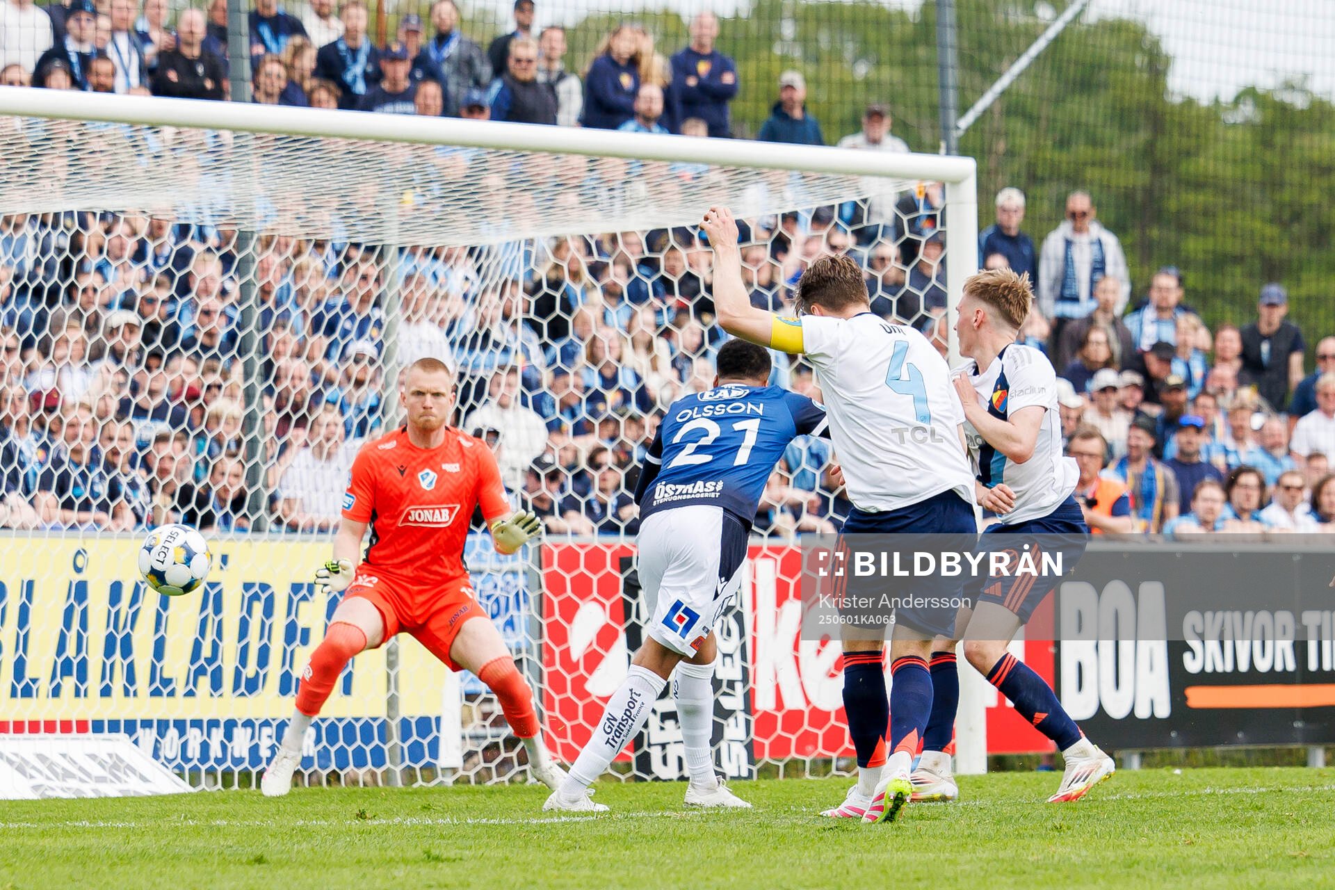 Djurgårdens Jacob Une med målchans