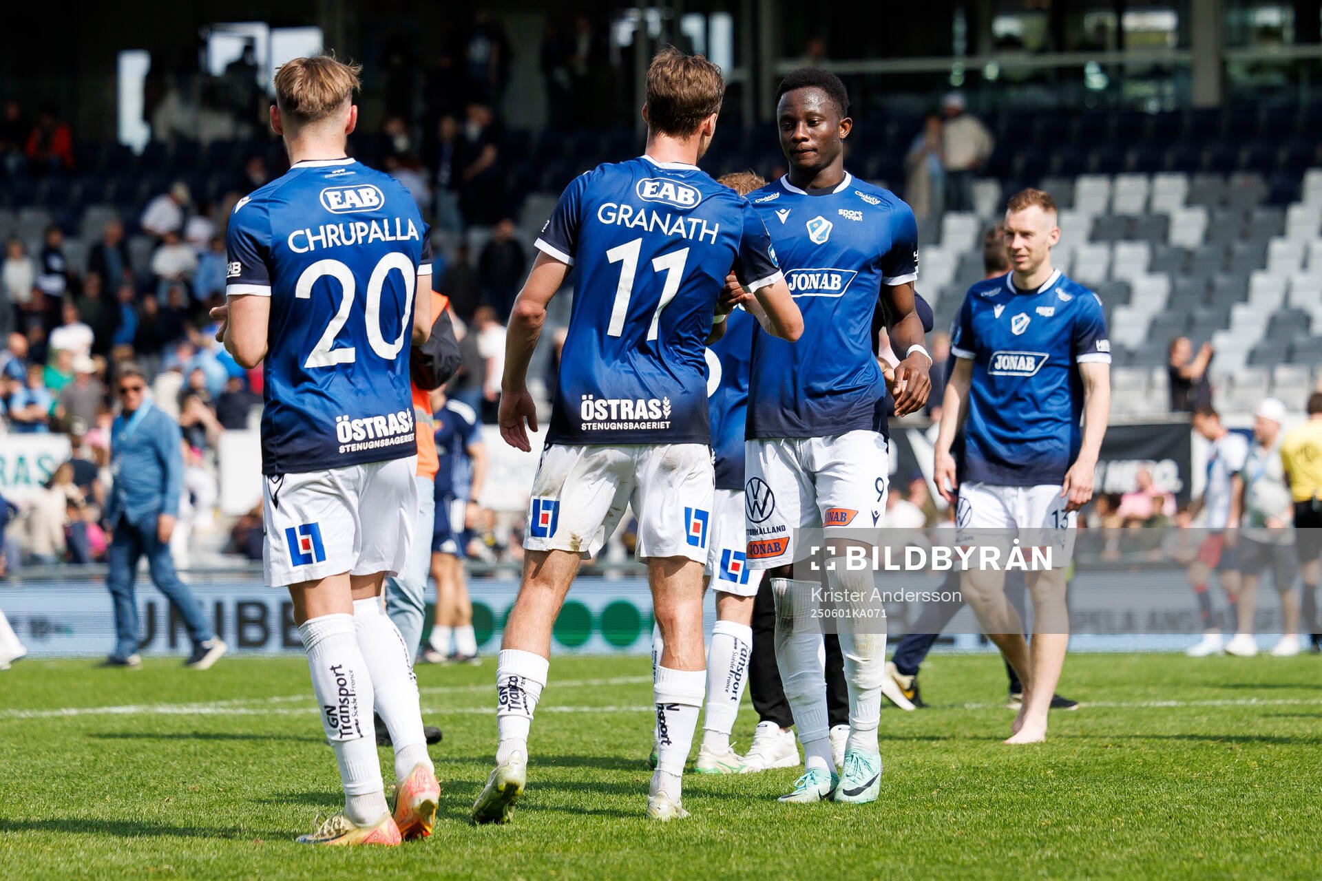 Halmstads Yannick Agnero jublar