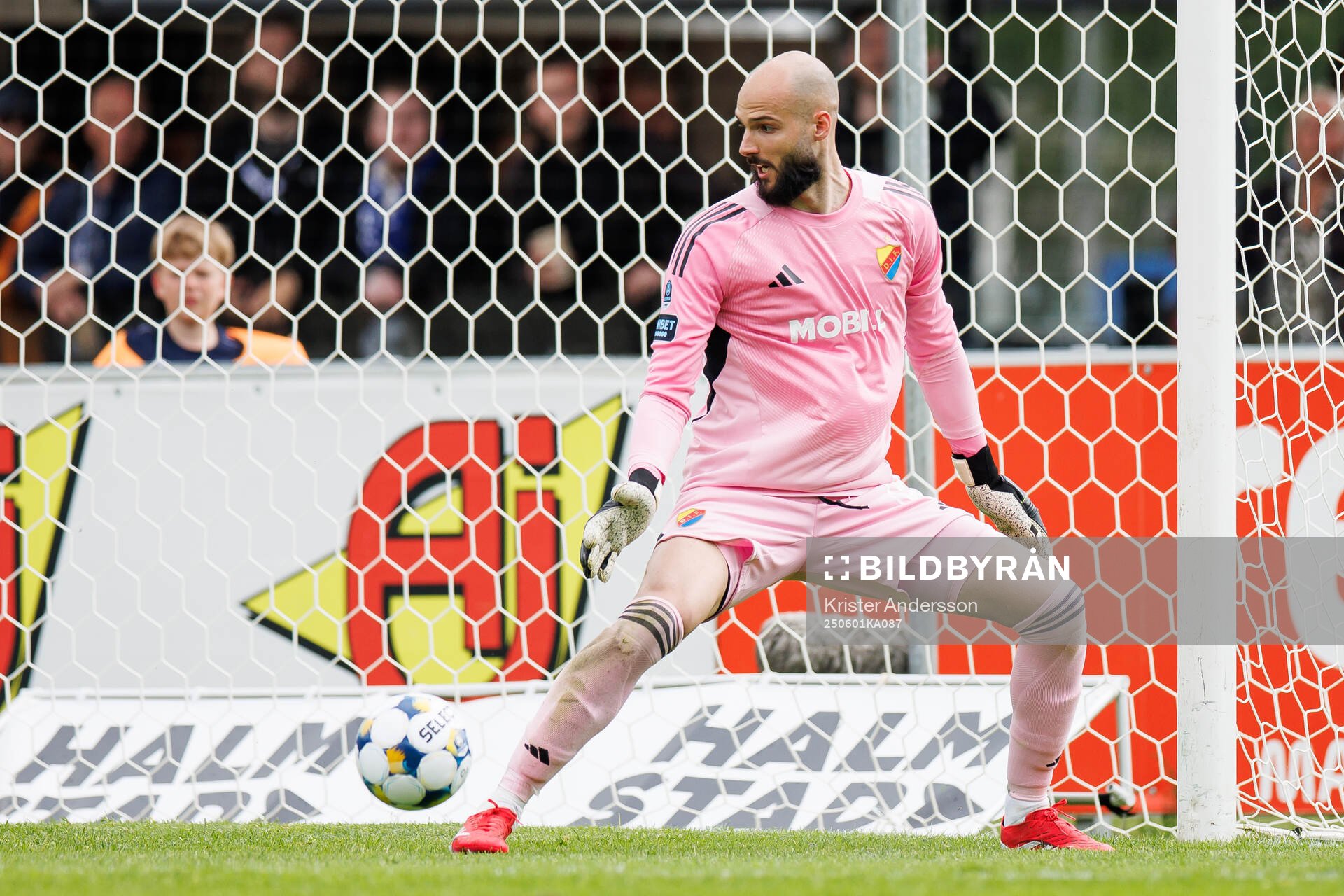Djurgårdens målvakt Filip Manojlovic
