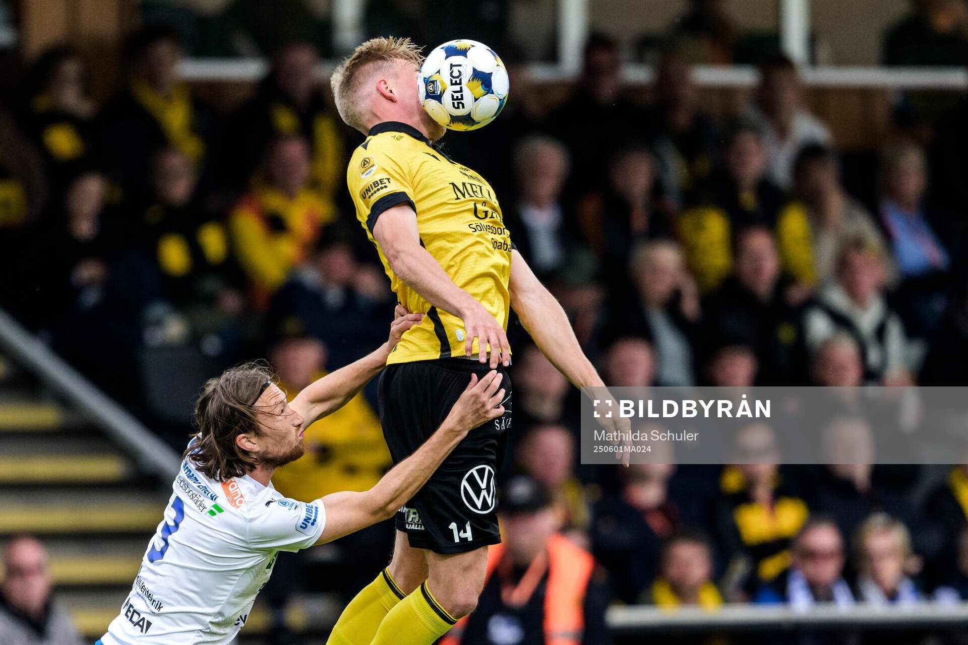 Värnamos Axel Björnström och Mjällbys Herman Johansson