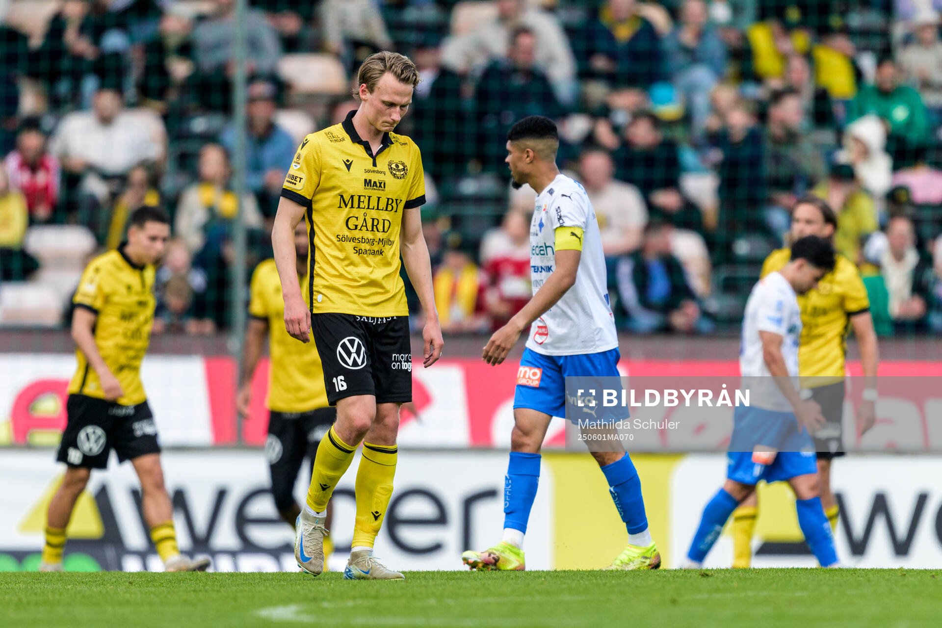 Mjällbys Alexander Johansson deppar