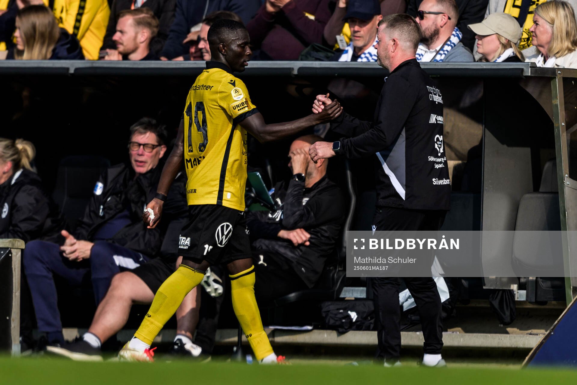 Mjällbys Abdoulie Manneh och tränare Anders Torstensson