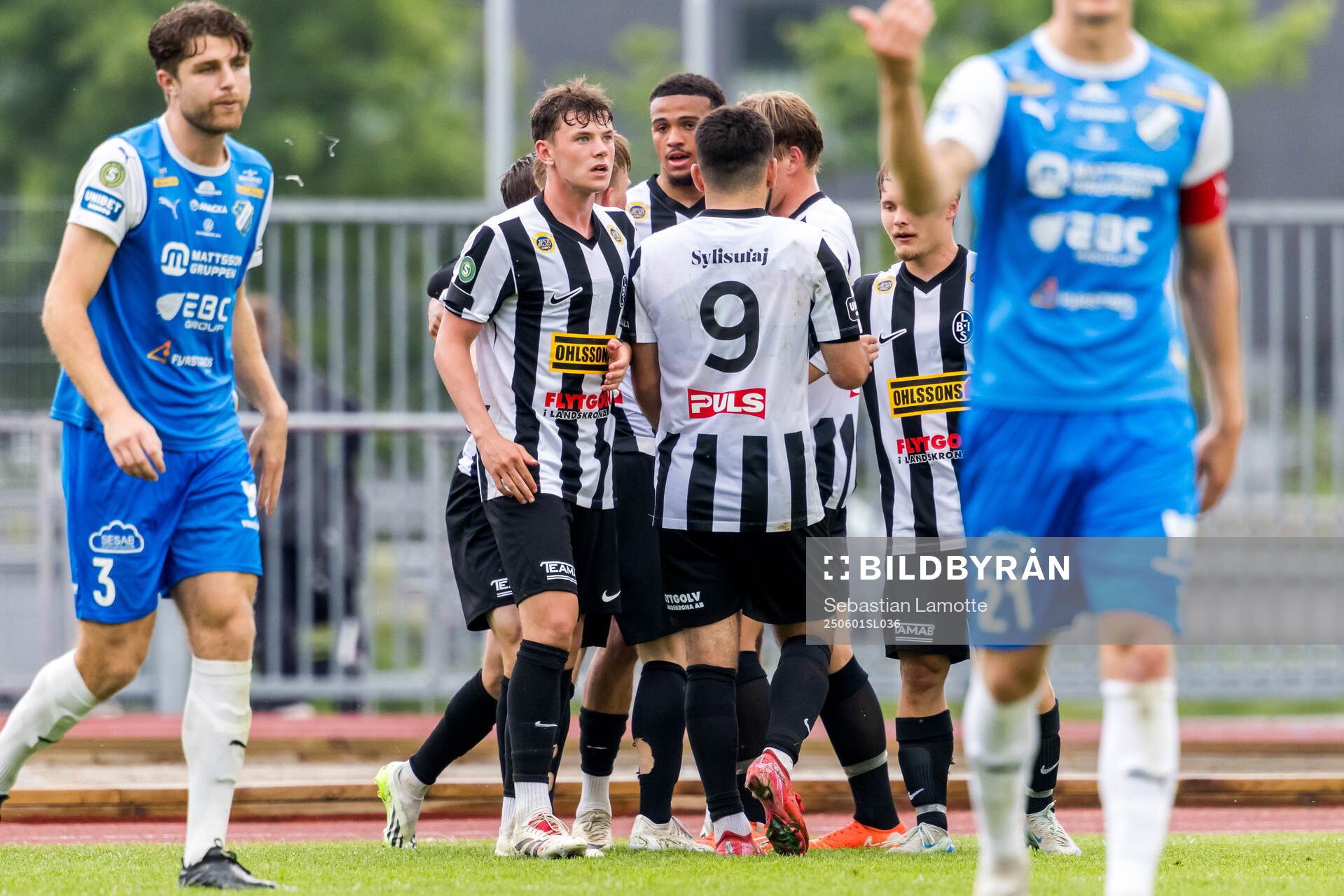 Landskronas Cameron Streete jublar med lagkamrater