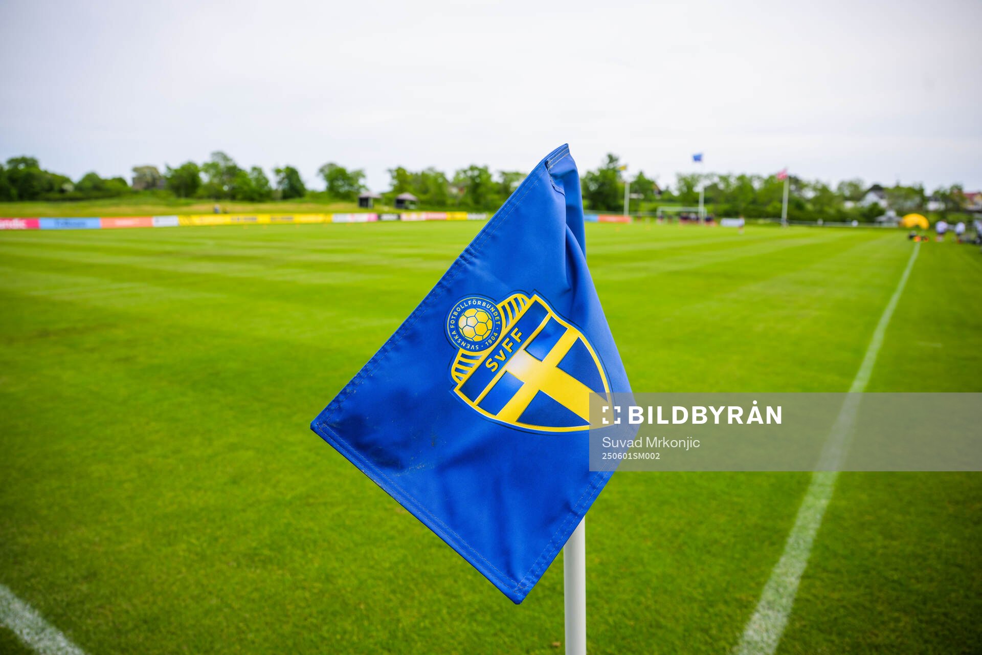 A corner flag