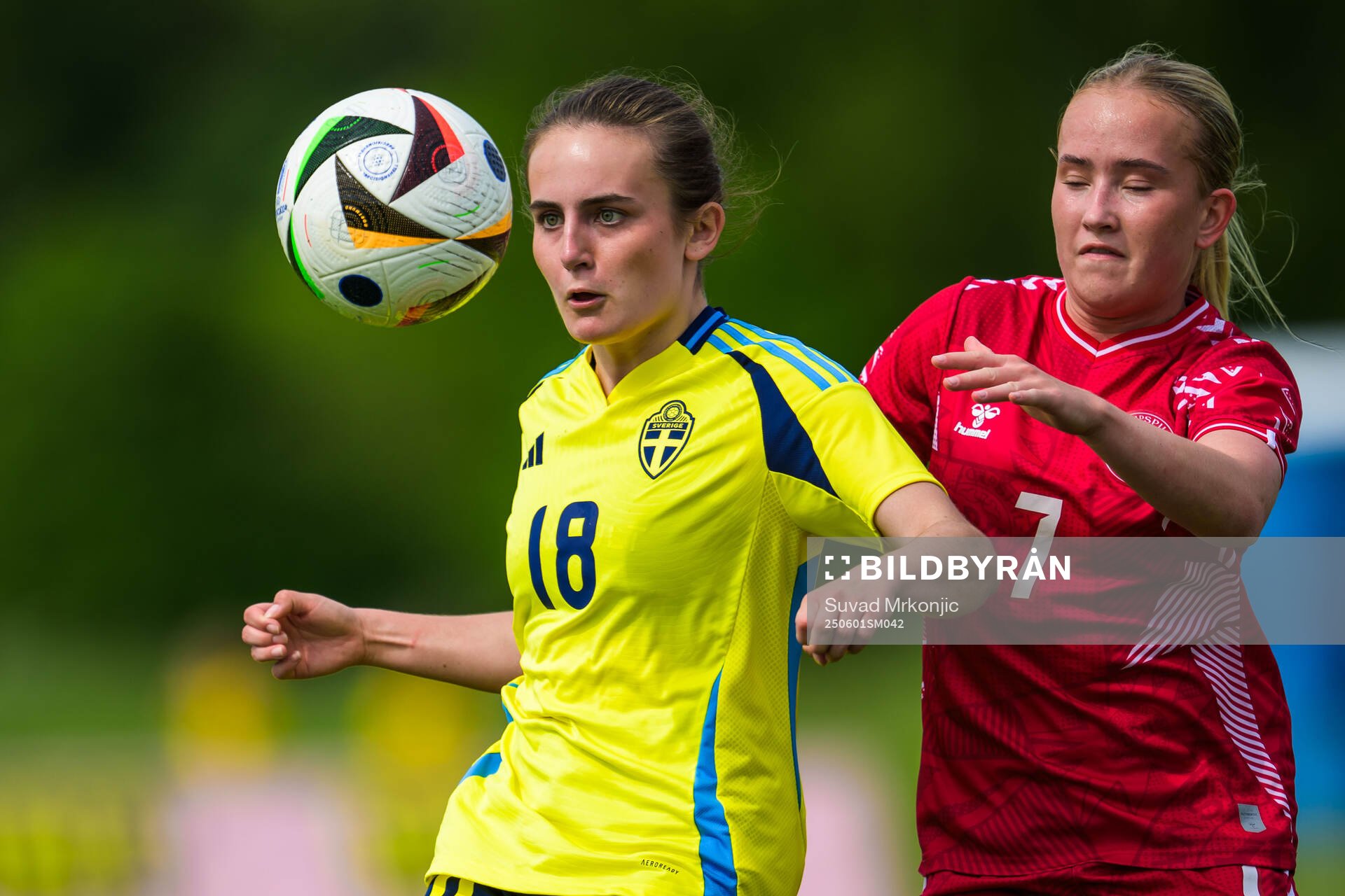 Saga Kristell of Sweden and Lærke Friis of Denmark