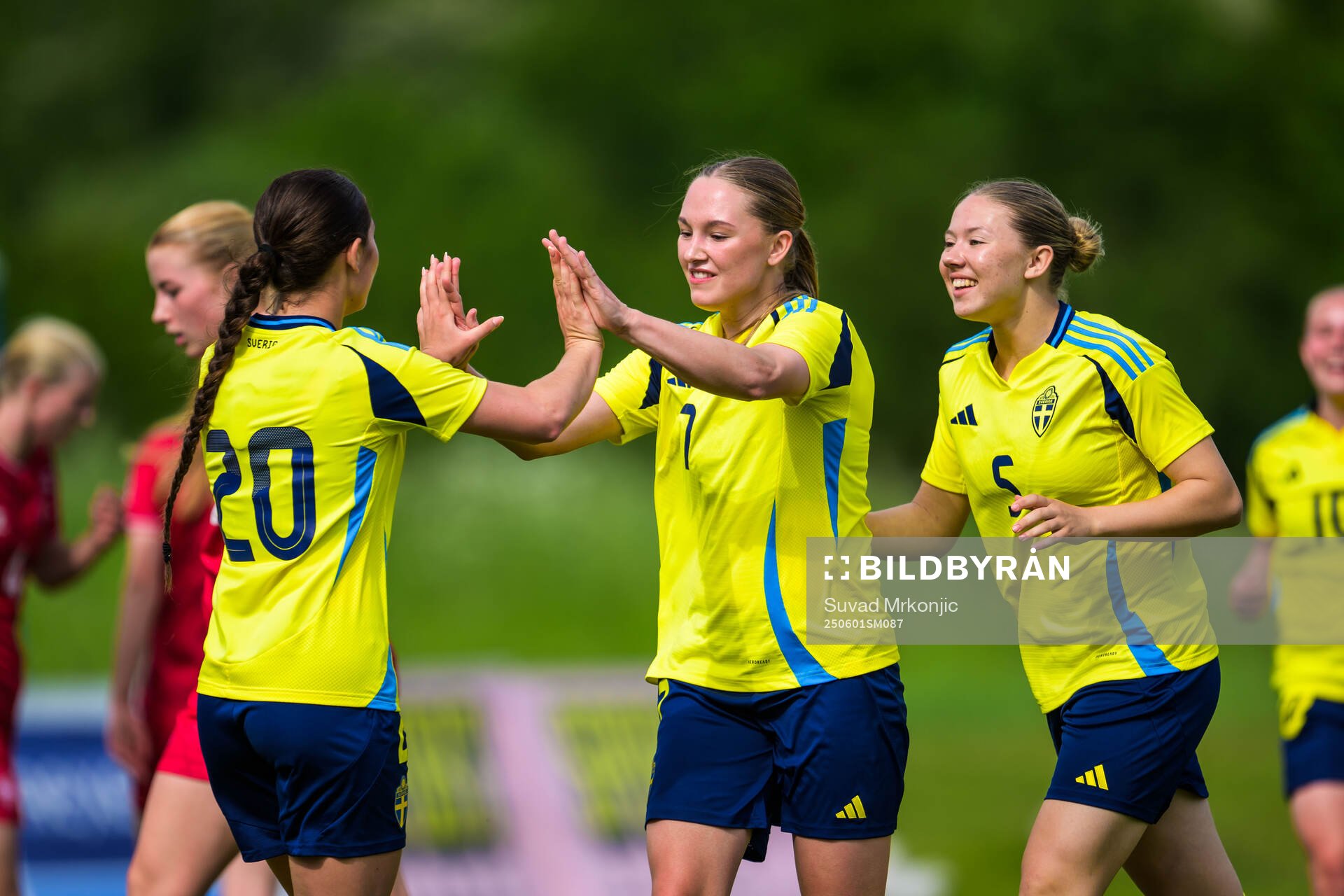 Nova Rolfsson of Sweden celebrates