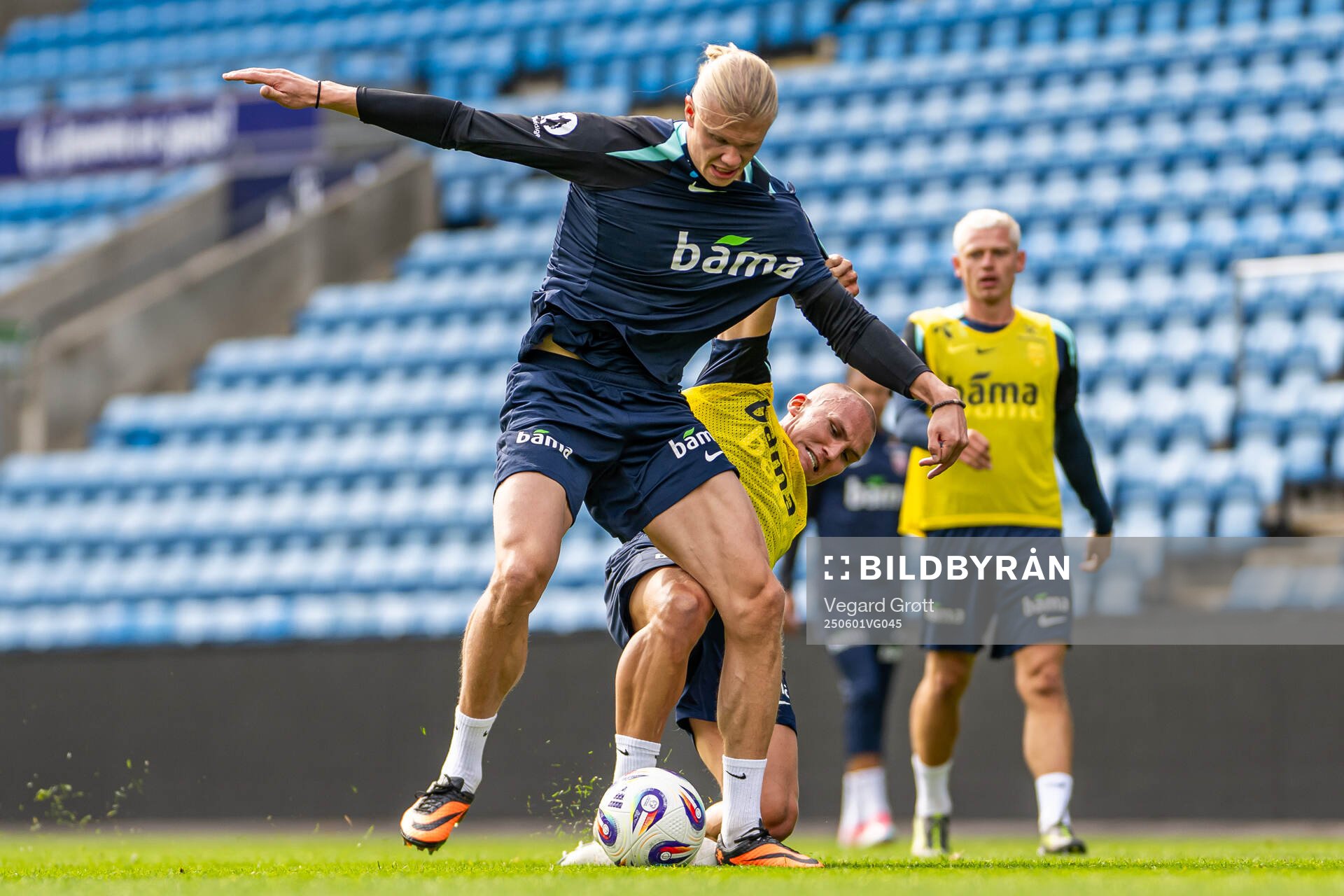 Erling Braut Haaland and Leo Østigård of the Norwegian