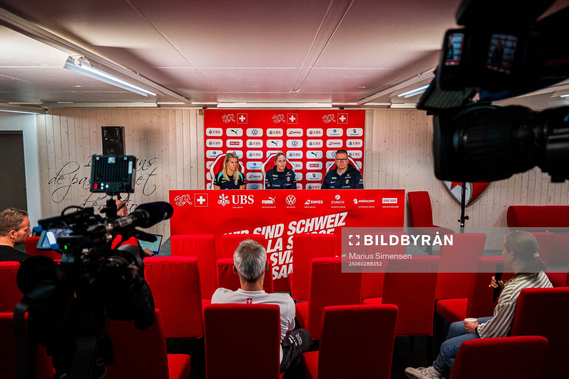 Ada Martine Stolsmo Hegerberg, head coach Gemma Grainger