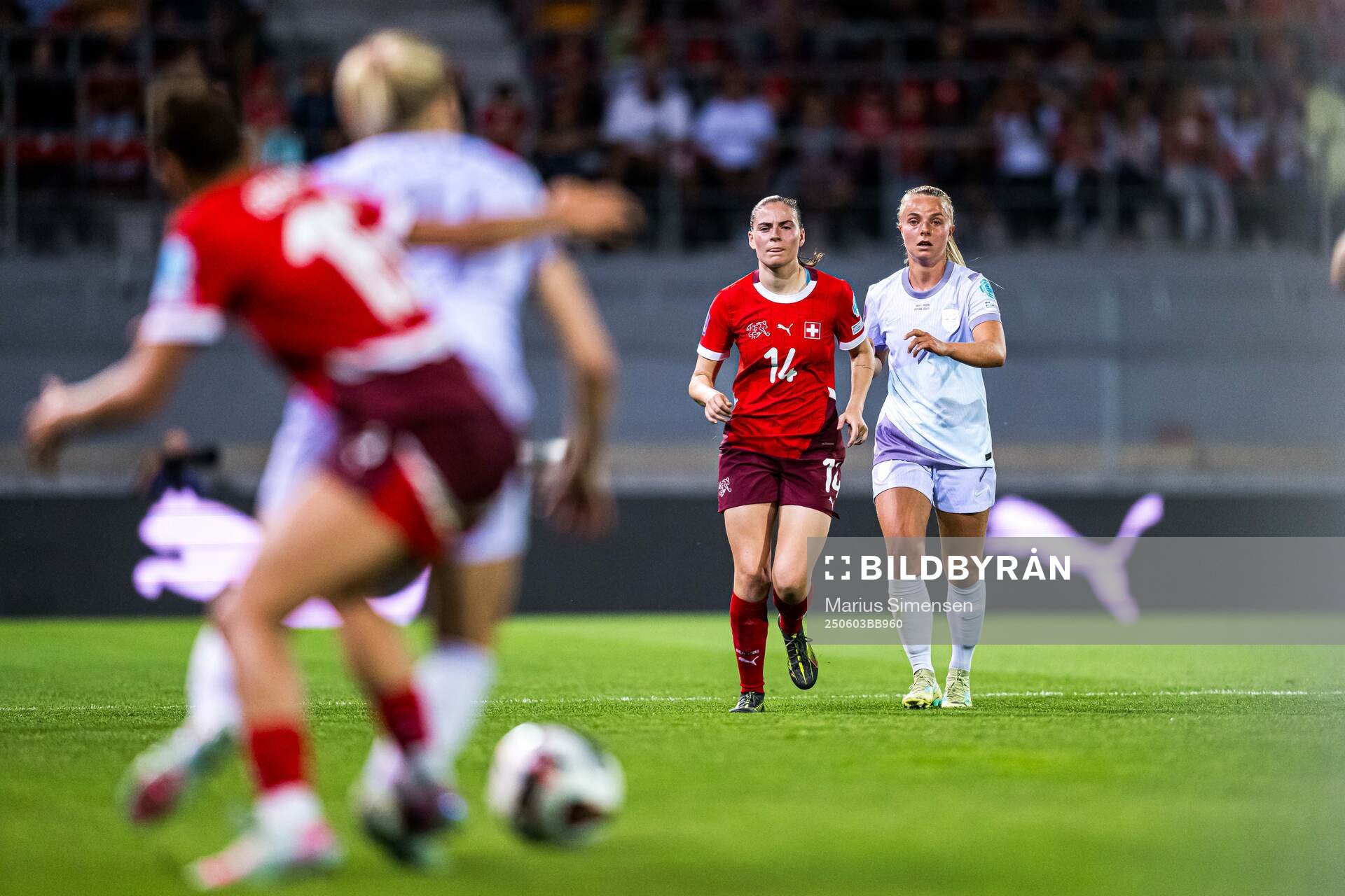 Smilla Vallotto of Switzerland and Emilie Woldvik of Norway