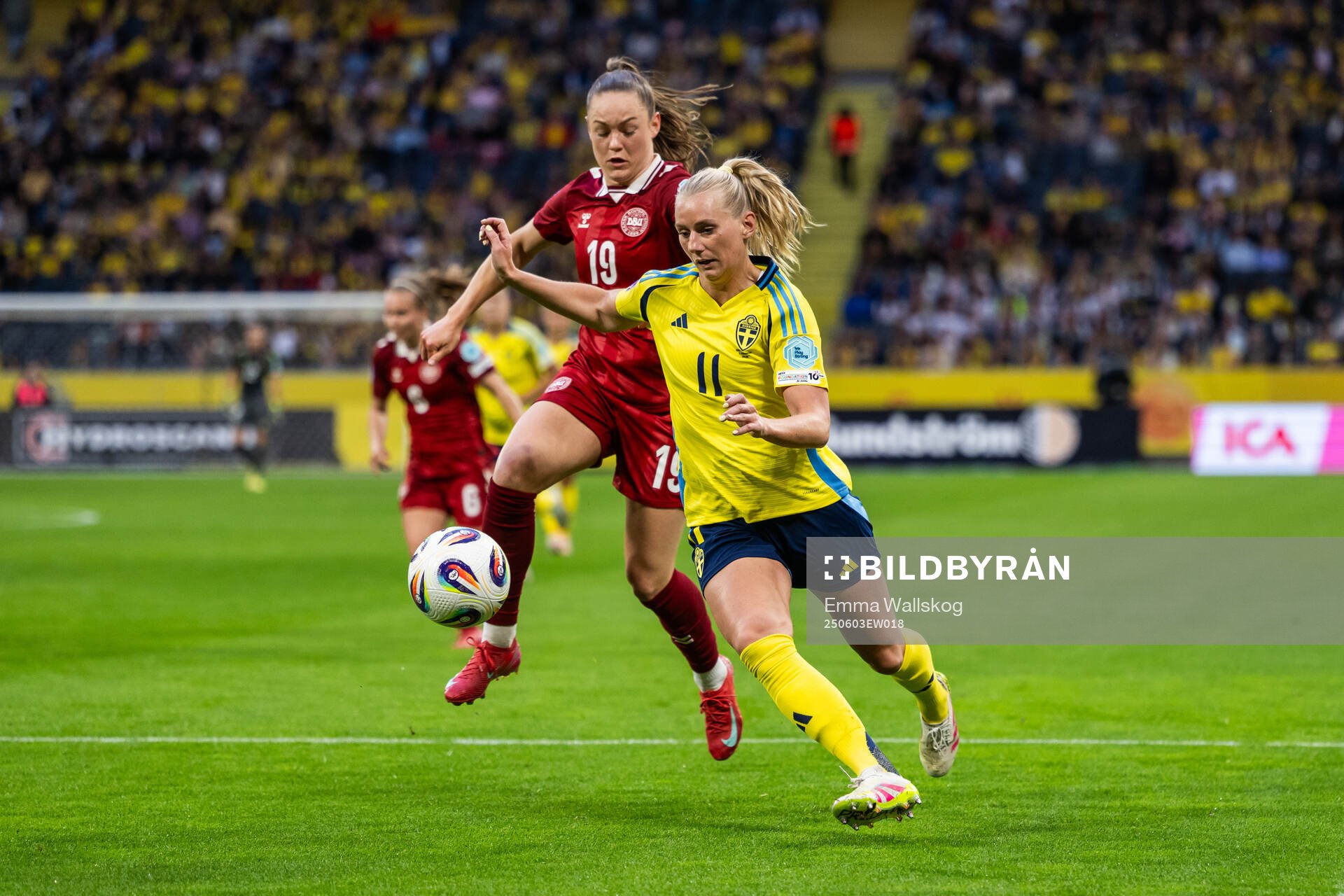 Janni Thomsen of Denmark and Stina Blackstenius of Sweden