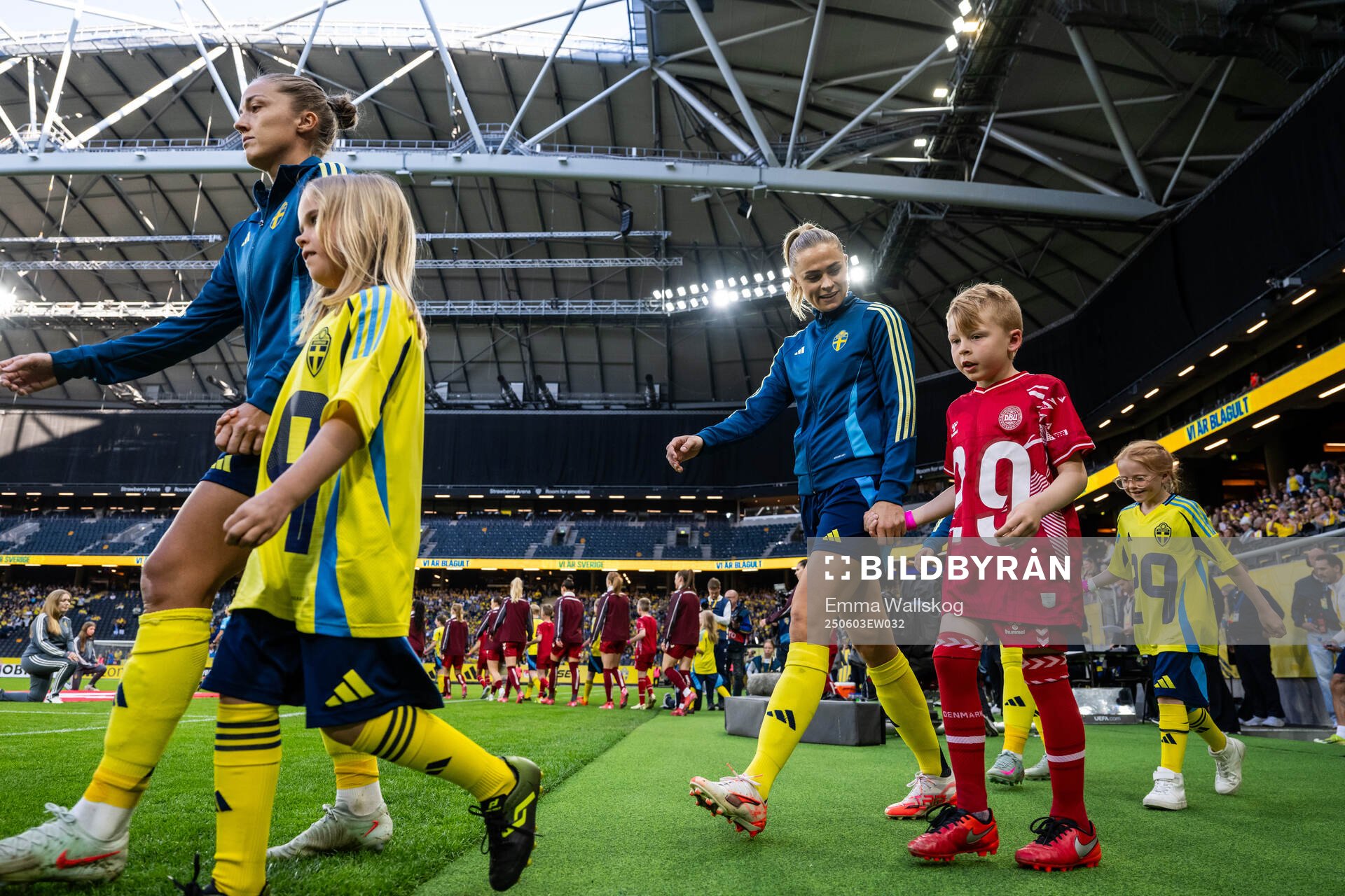 Filippa Angeldahl and Fridolina Rolfö of Sweden