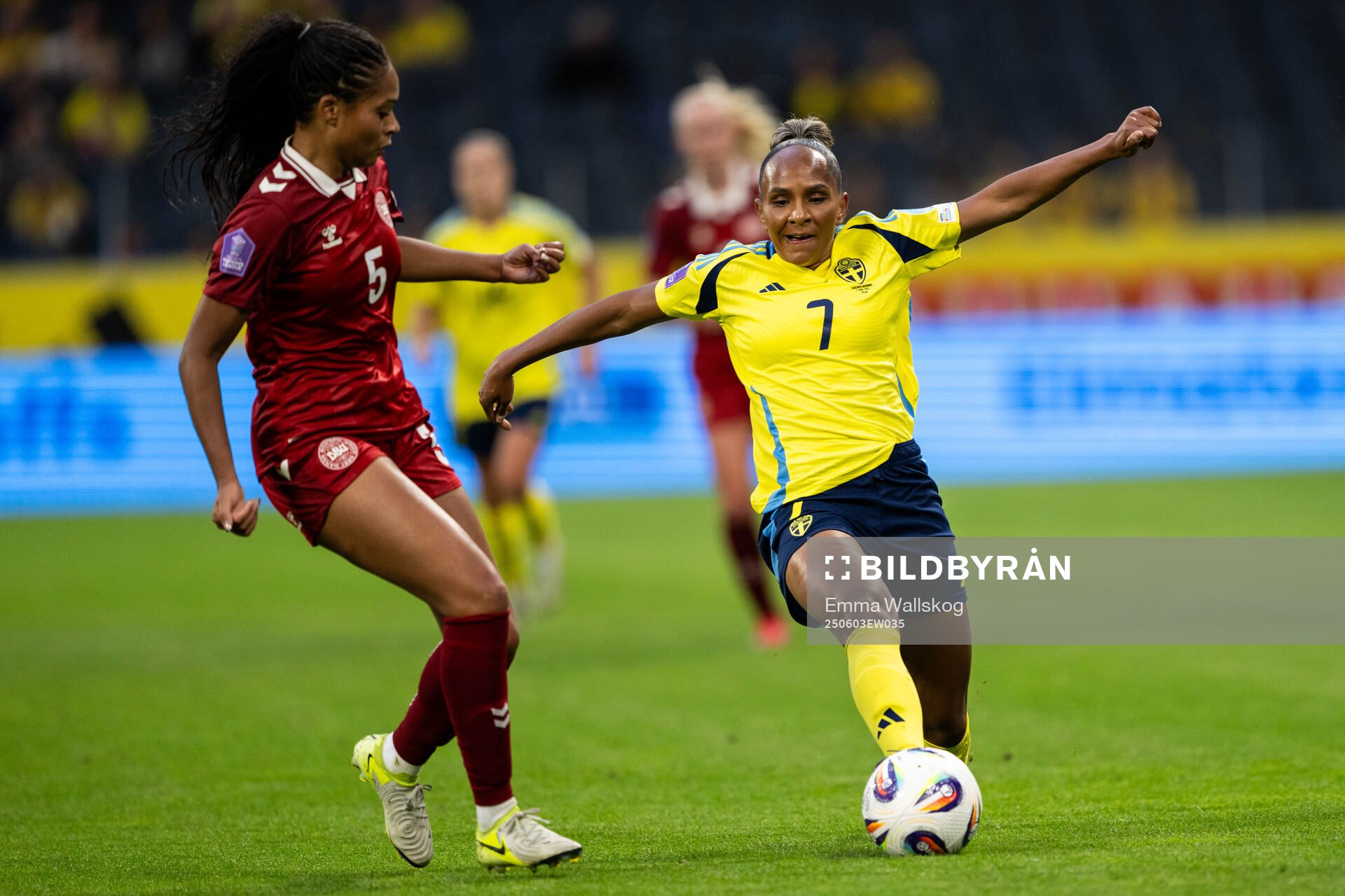 Isabella Obaze of Denmark and Madelen Janogy of Sweden