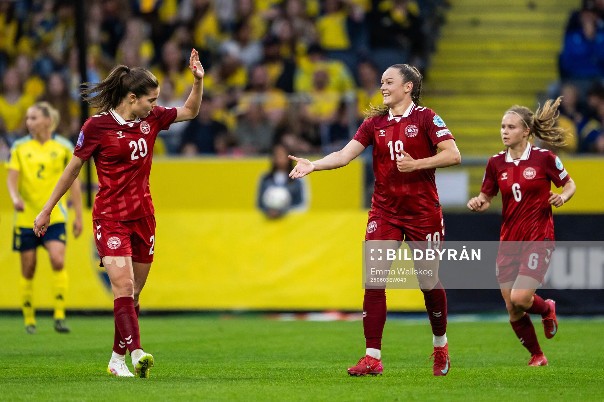 Signe Kallesøe Bruun and Janni Thomsen of Denmark celebrate
