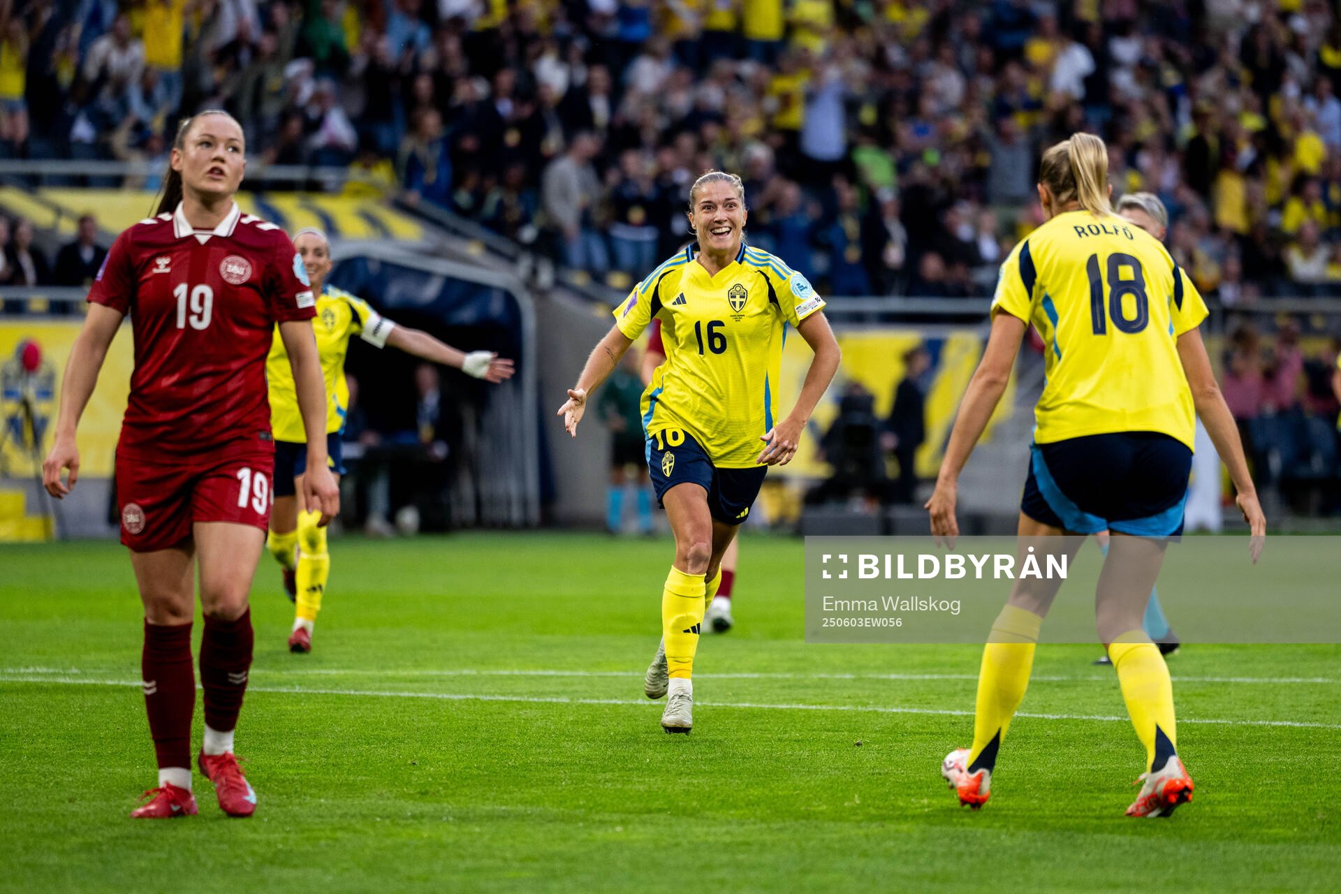 Filippa Angeldahl of Sweden celebrates with Fridolina Rolfö