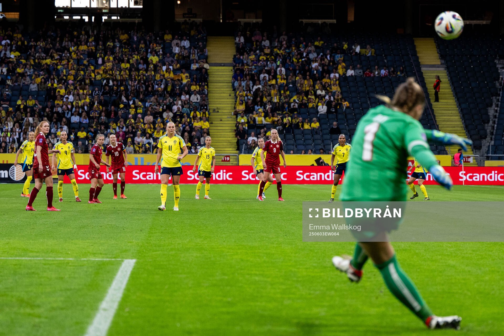 Nathalie Björn, Kosovare Asllani, Stina Blackstenius,