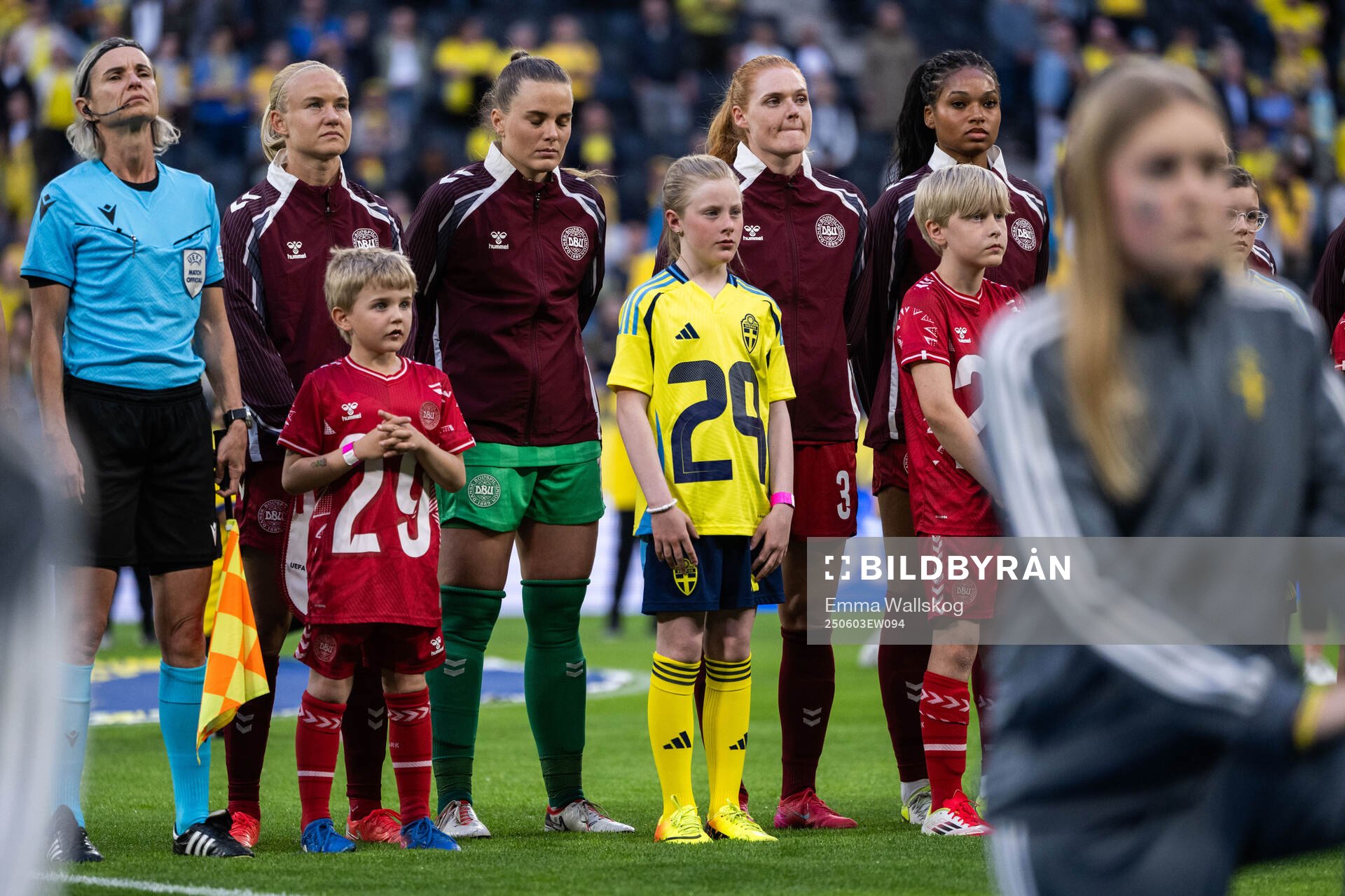 Pernille Harder, goalkeeper Maja Bay Østergaard, Stine