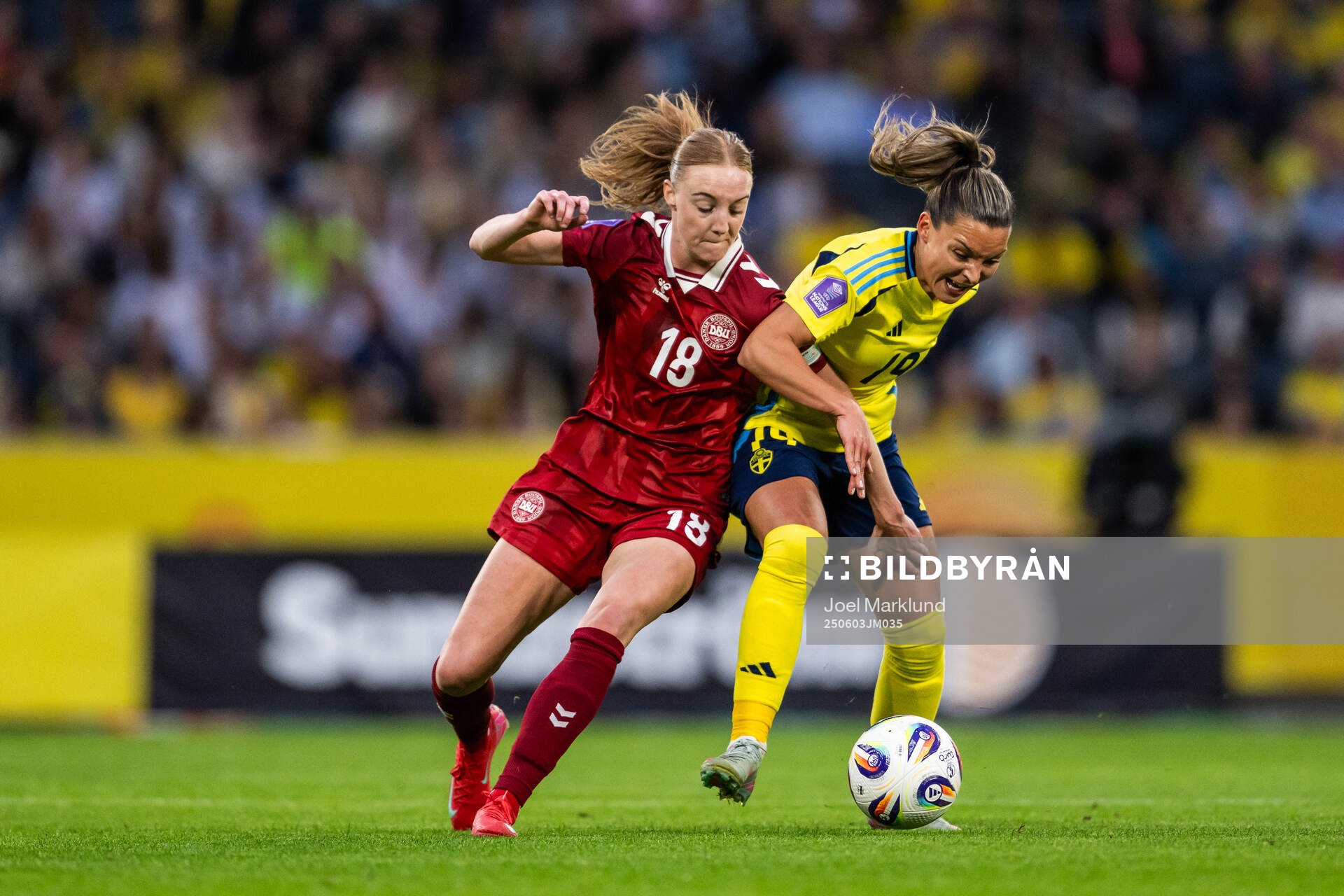 Sara Holmgaard of Denmark and Johanna Rytting Kaneryd of