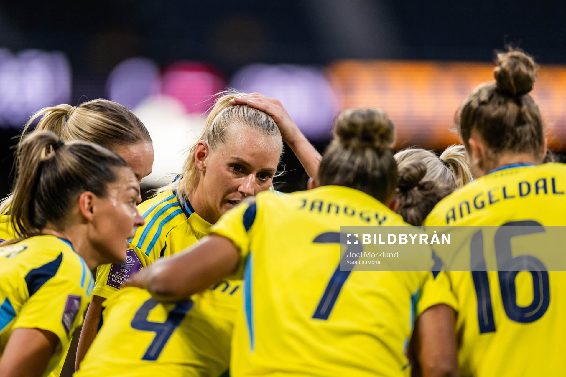 Stina Blackstenius of Sweden celebrates with team mates