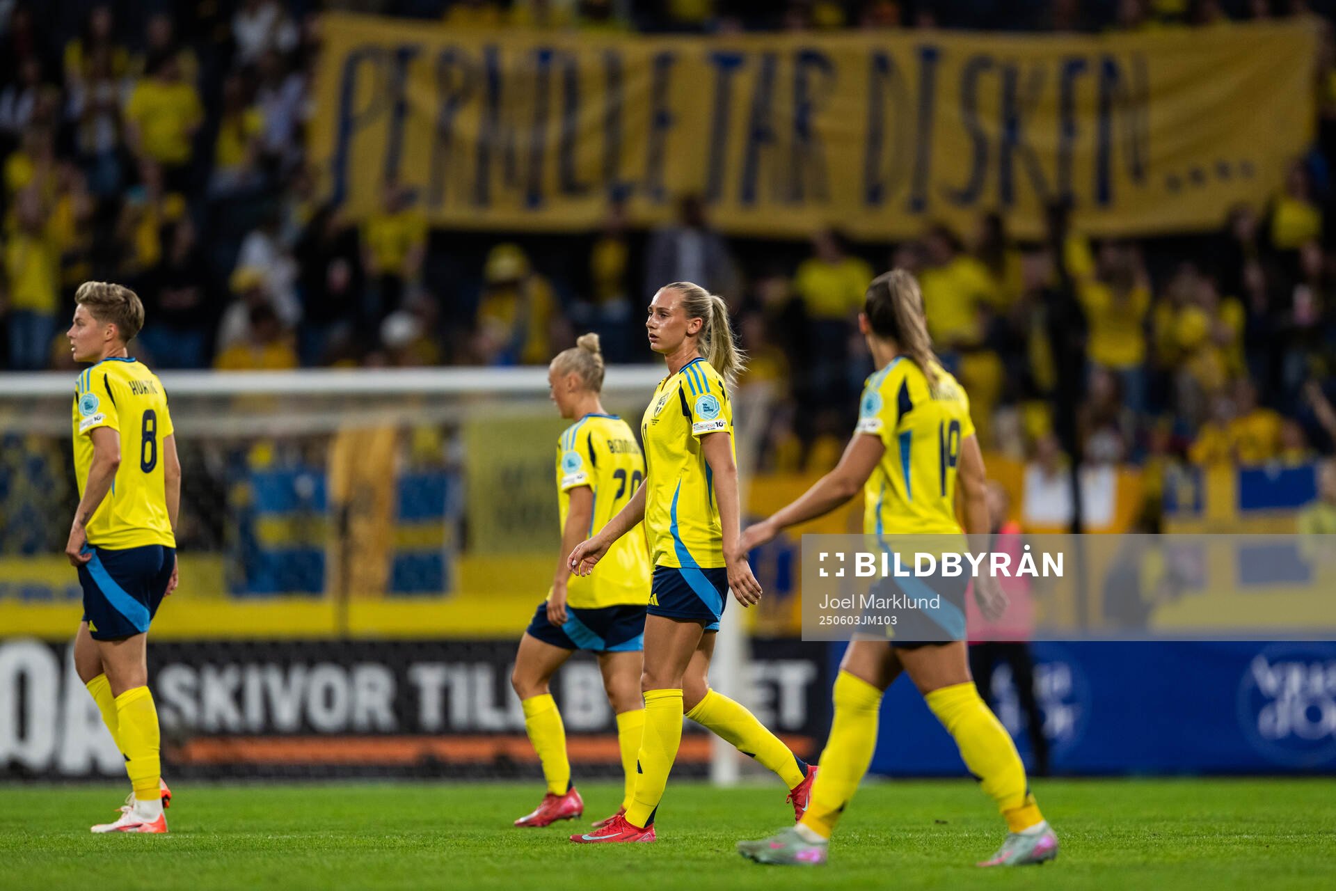 Lina Hurtig and Ellen Wangerheim of Sweden