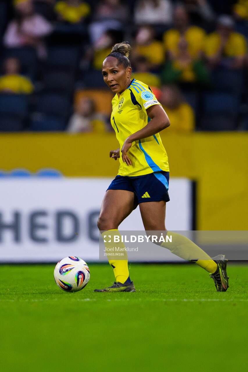 Madelen Janogy of Sweden