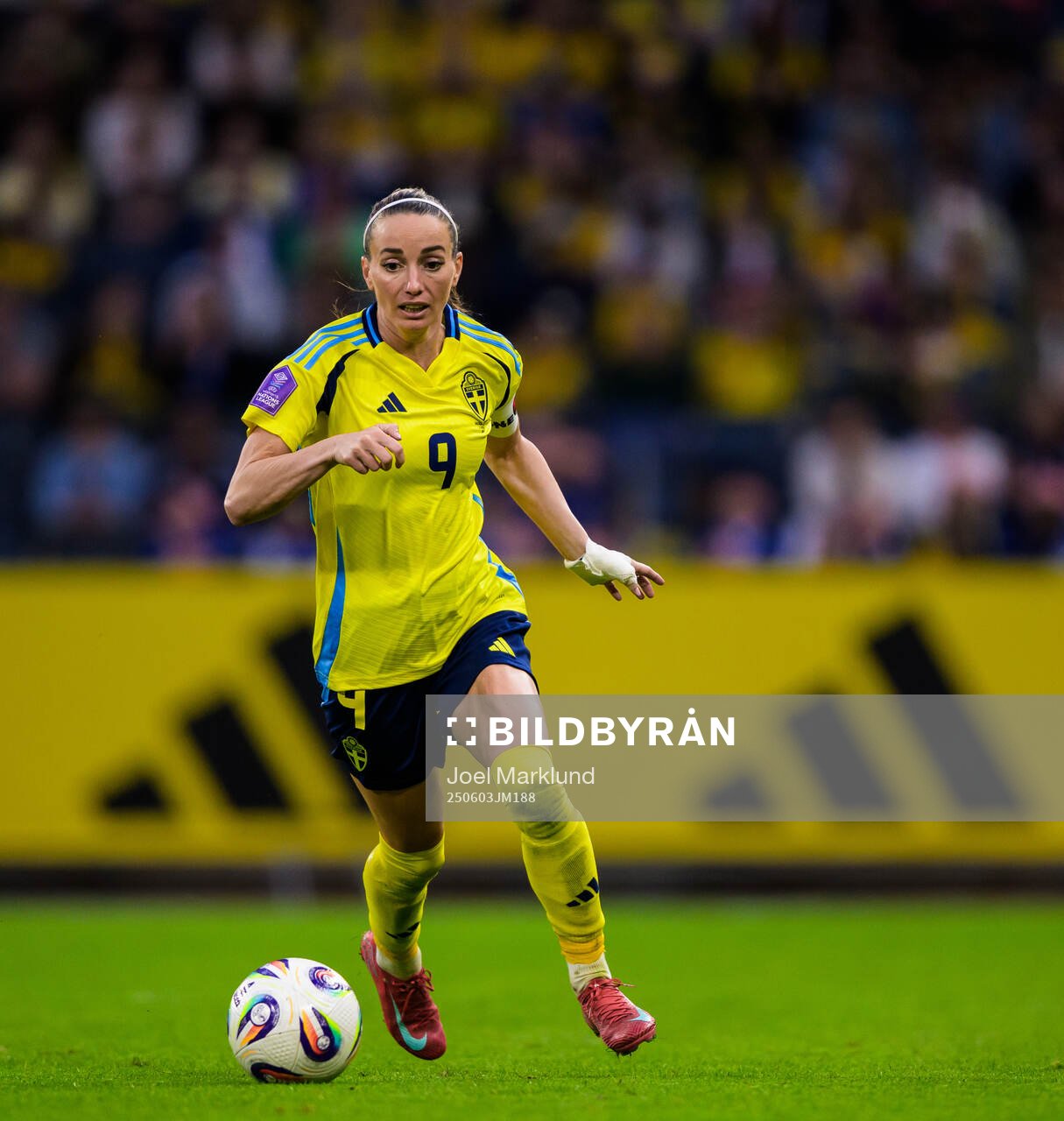 Kosovare Asllani of Sweden