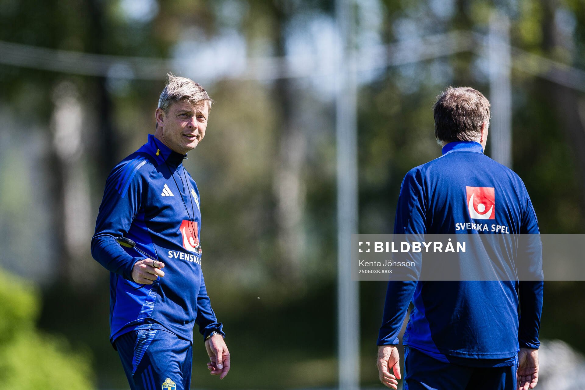Head coach Jon Dahl Tomasson of the Swedish men's national